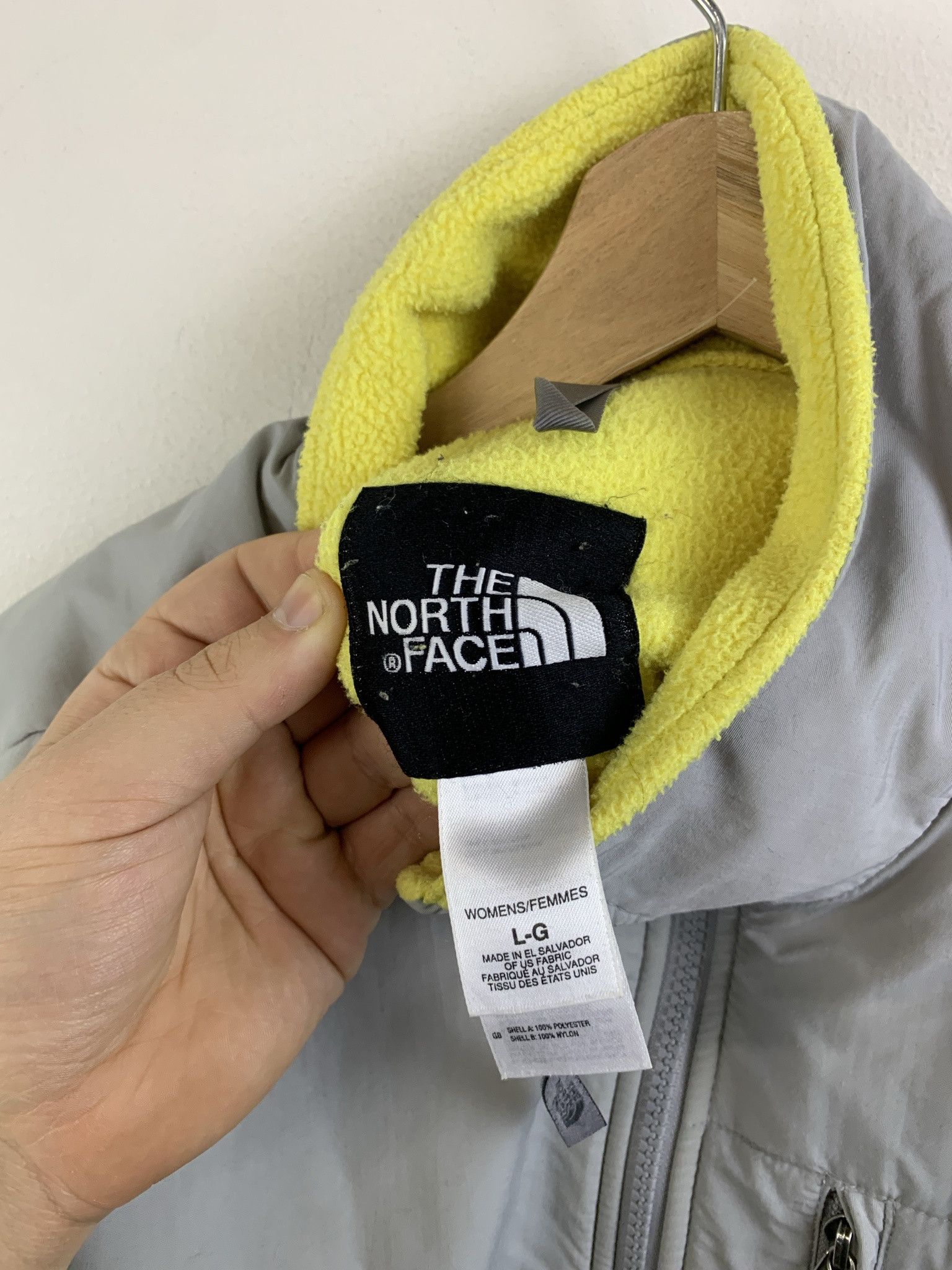 The North Face Vintage 1990s The North Face Yellow Grey Denali Feece Size S (L) Size US S / EU 44-46 / 1 - 3 Thumbnail