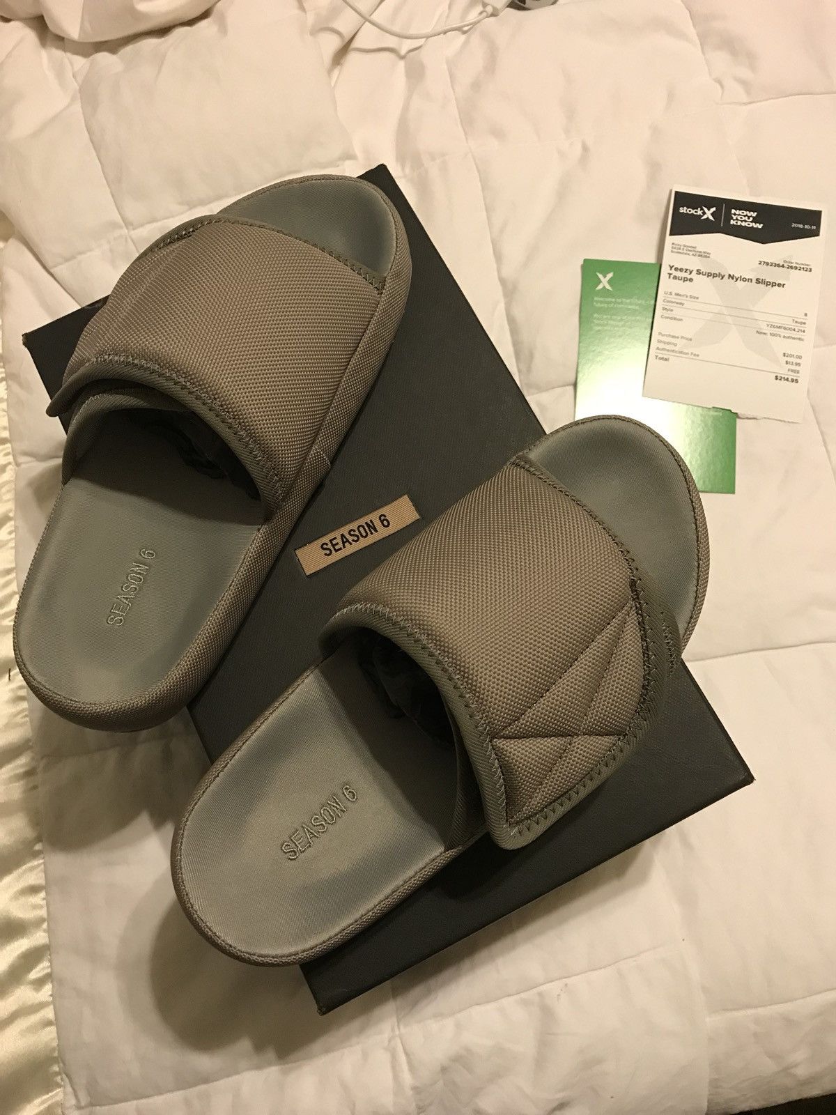 Yeezy slippers best sale season 6