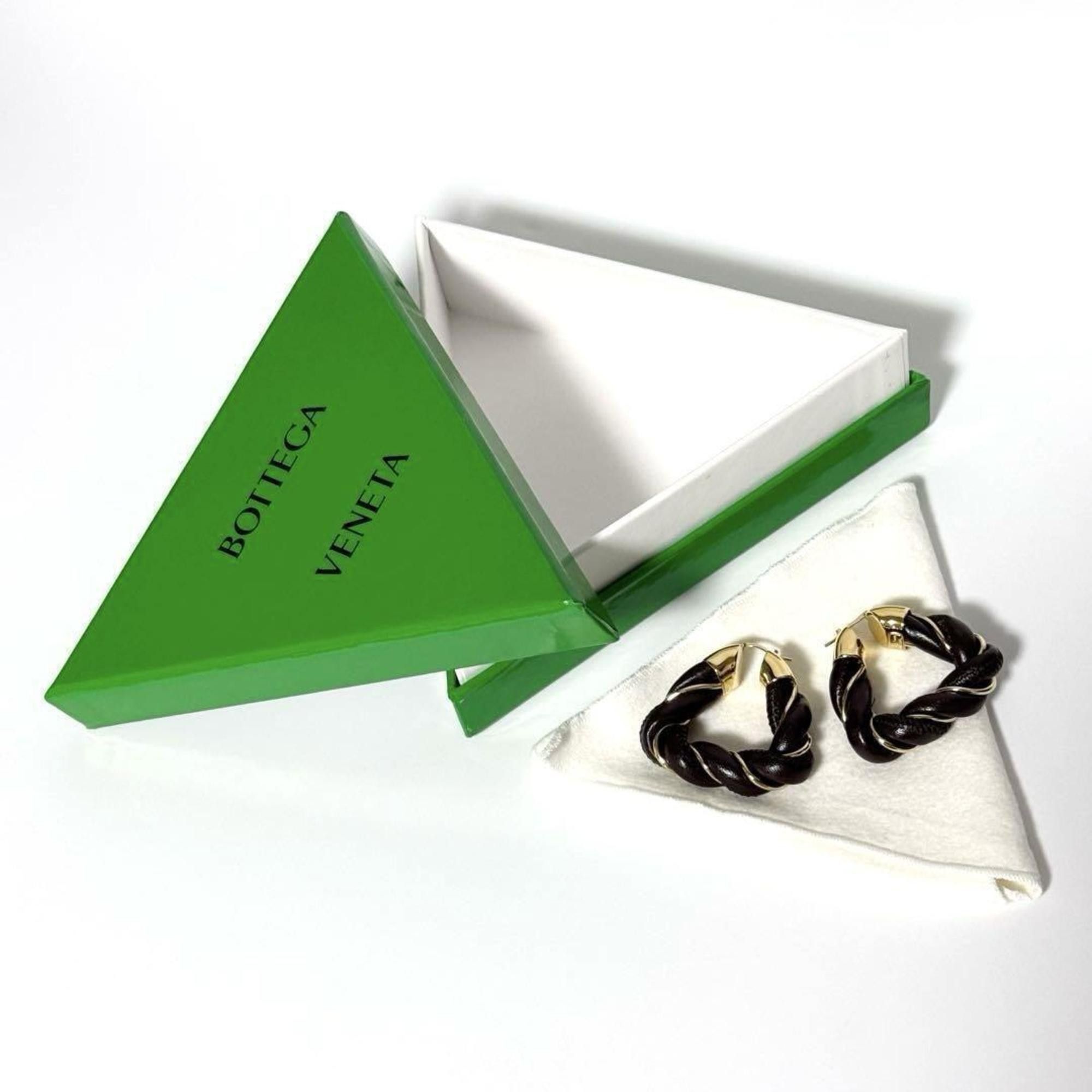 Bottega Veneta BOTTEGA VENETA Women's Hoop Triangle Twist Earrings in 925 Silver and Leather Size ONE SIZE - 10 Thumbnail
