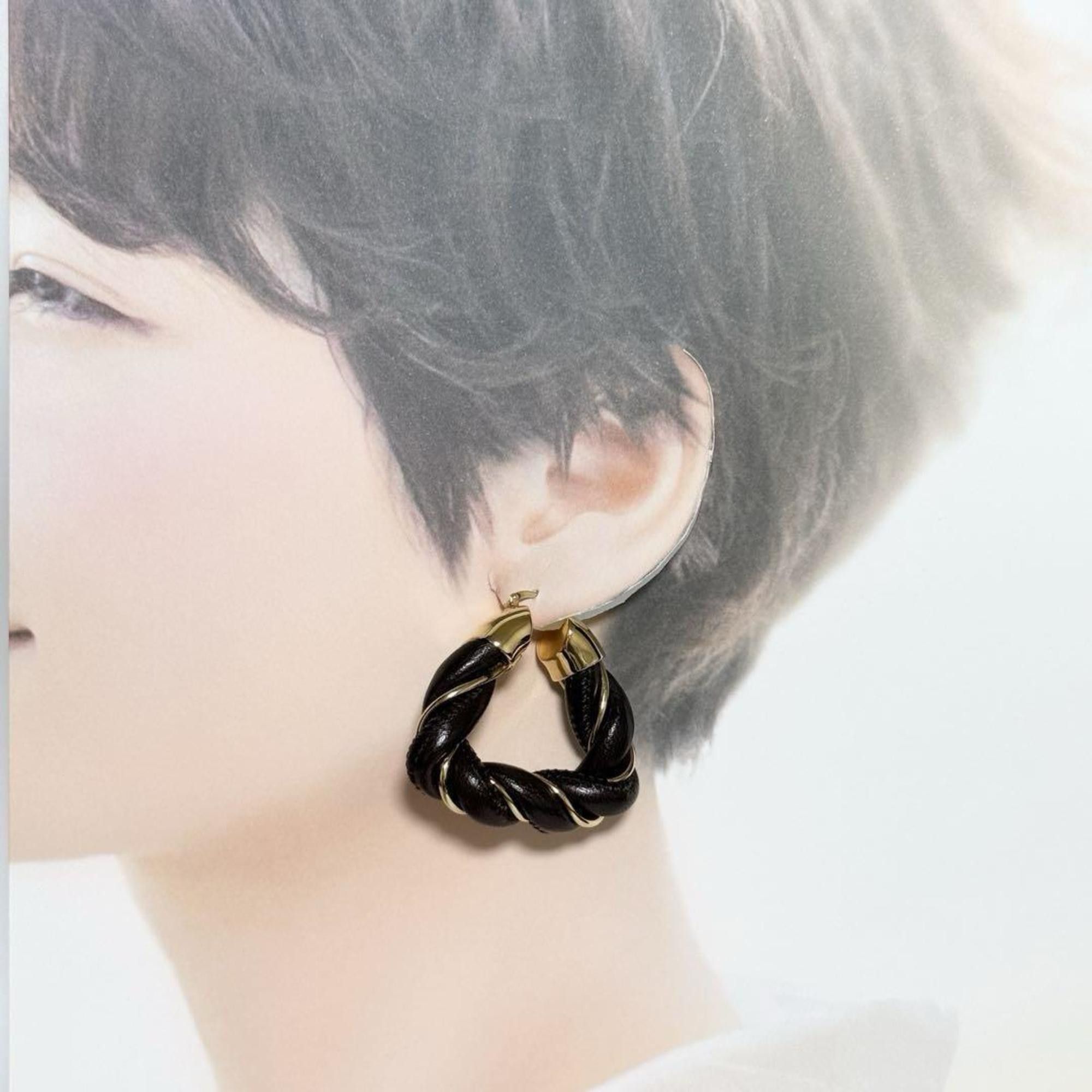 Bottega Veneta BOTTEGA VENETA Women's Hoop Triangle Twist Earrings in 925 Silver and Leather Size ONE SIZE - 9 Thumbnail