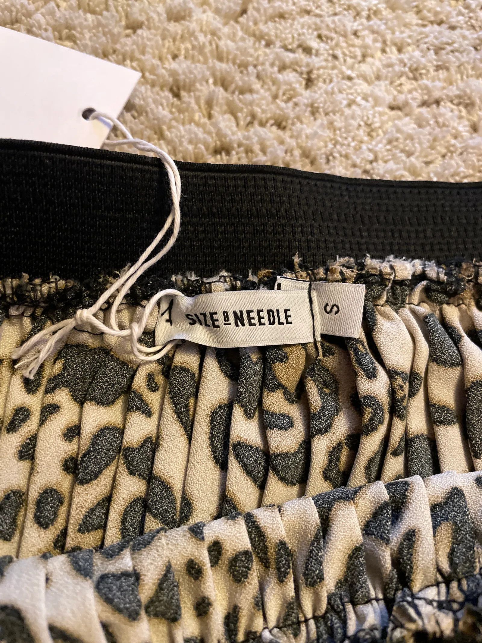 size? Size & needle Skirt Size 27" / US 4 / IT 40 - 2 Thumbnail