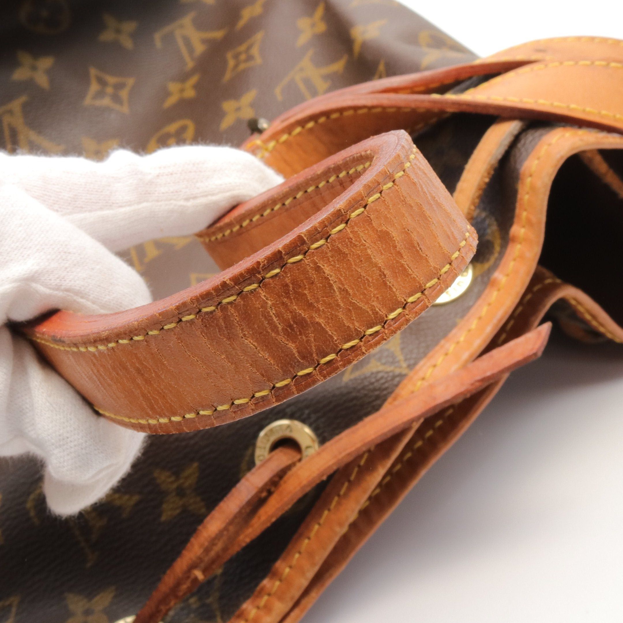 Louis Vuitton Louis Vuitton Noe Monogram Shoulder Bag Leather Brown Size ONE SIZE - 12 Thumbnail