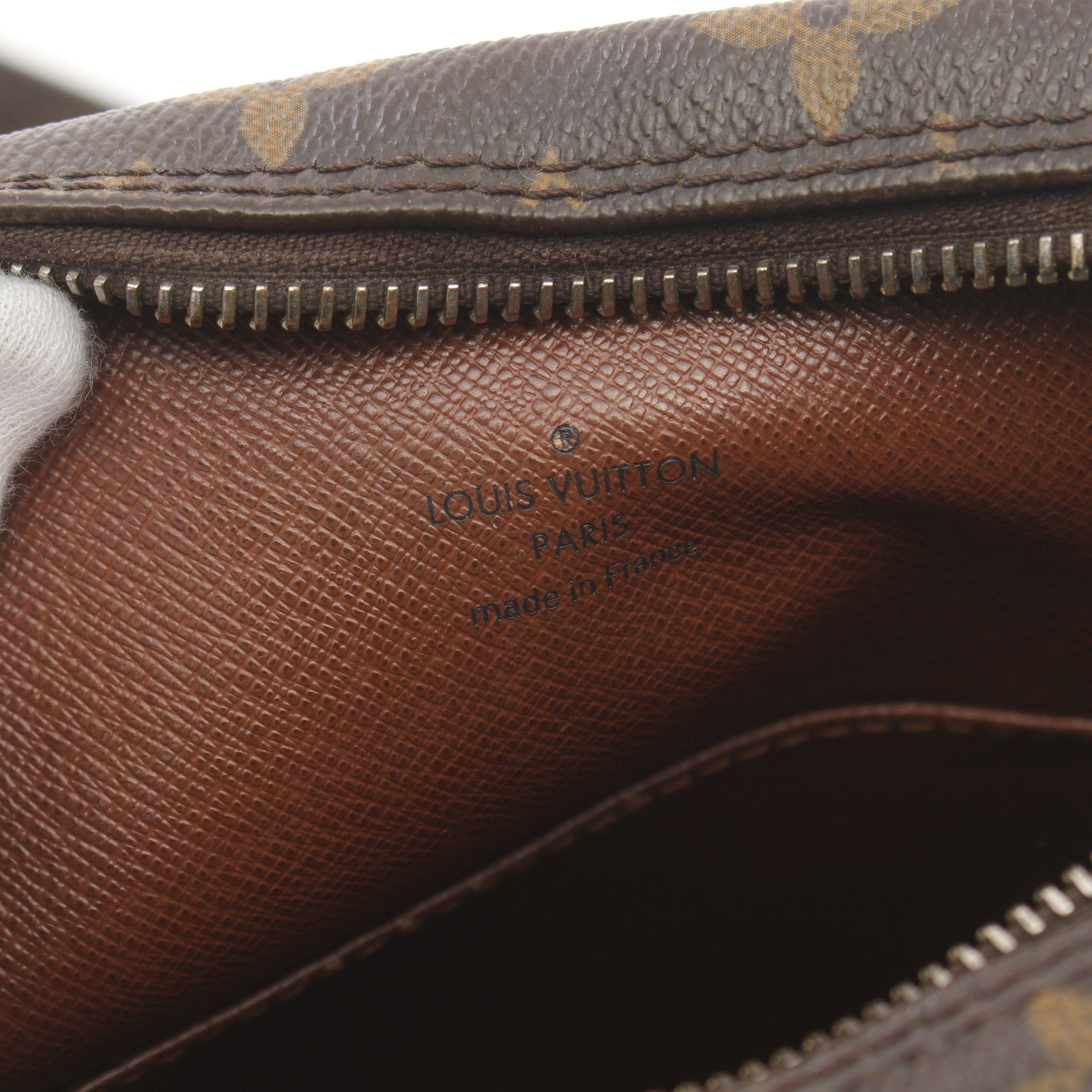 Louis Vuitton Louis Vuitton Amazon Monogram Shoulder Bag Leather Brown Size ONE SIZE - 4 Thumbnail