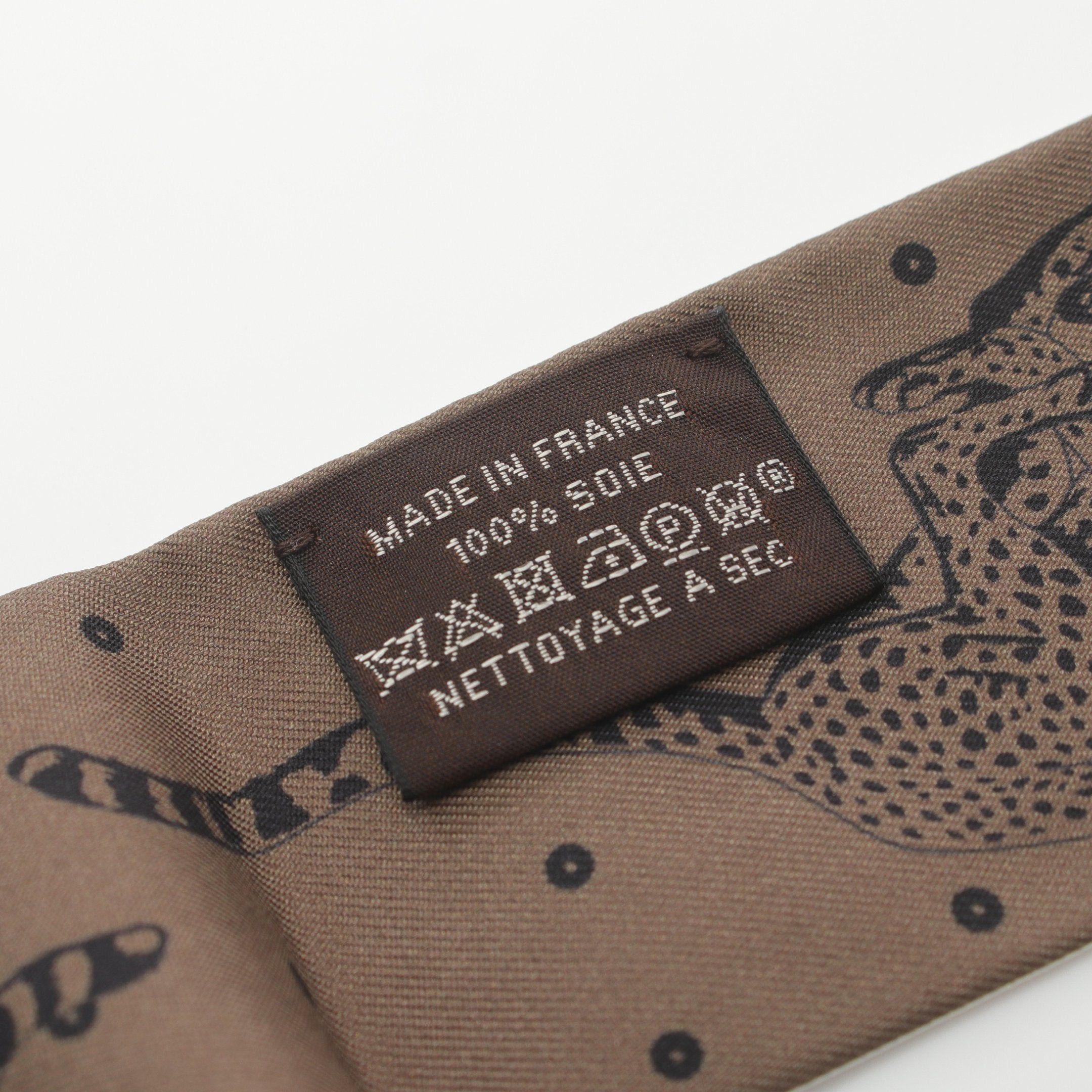 Hermes Hermes Twilly Guepards Bandana Ribbon Scarf Silk White Multicolor Size ONE SIZE - 3 Thumbnail