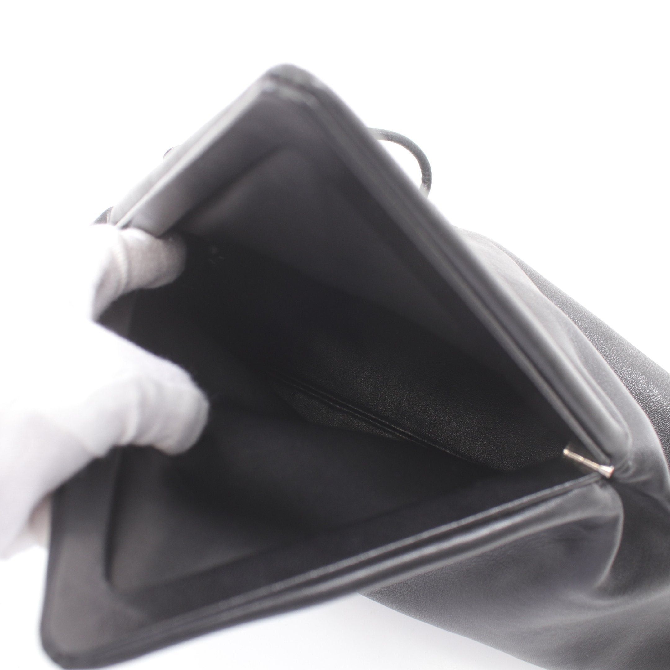 Bottega Veneta Bottega Veneta Triangle Flap Clutch Bag Leather Black Size ONE SIZE - 3 Thumbnail