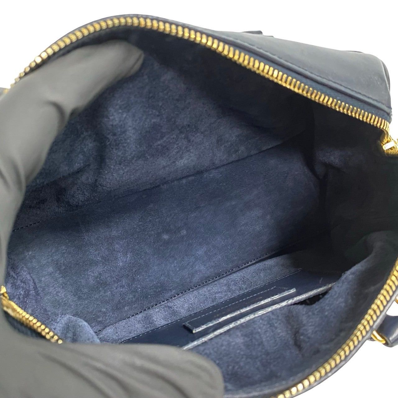 Yves Saint Laurent Yves Saint Laurent Shoulder Bag Navy Leather Size ONE SIZE - 9 Thumbnail
