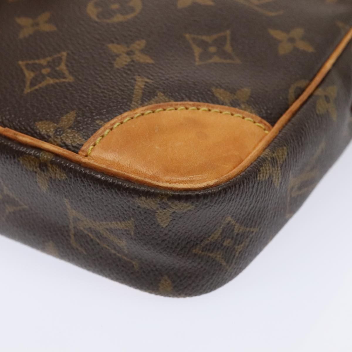 Louis Vuitton Danube Brown Canvas Shoulder Bag (Pre-Owned) Size ONE SIZE - 9 Thumbnail