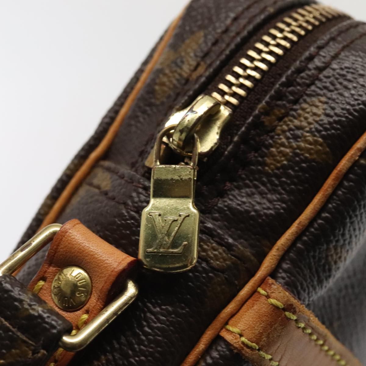 Louis Vuitton Danube Brown Canvas Shoulder Bag (Pre-Owned) Size ONE SIZE - 11 Thumbnail