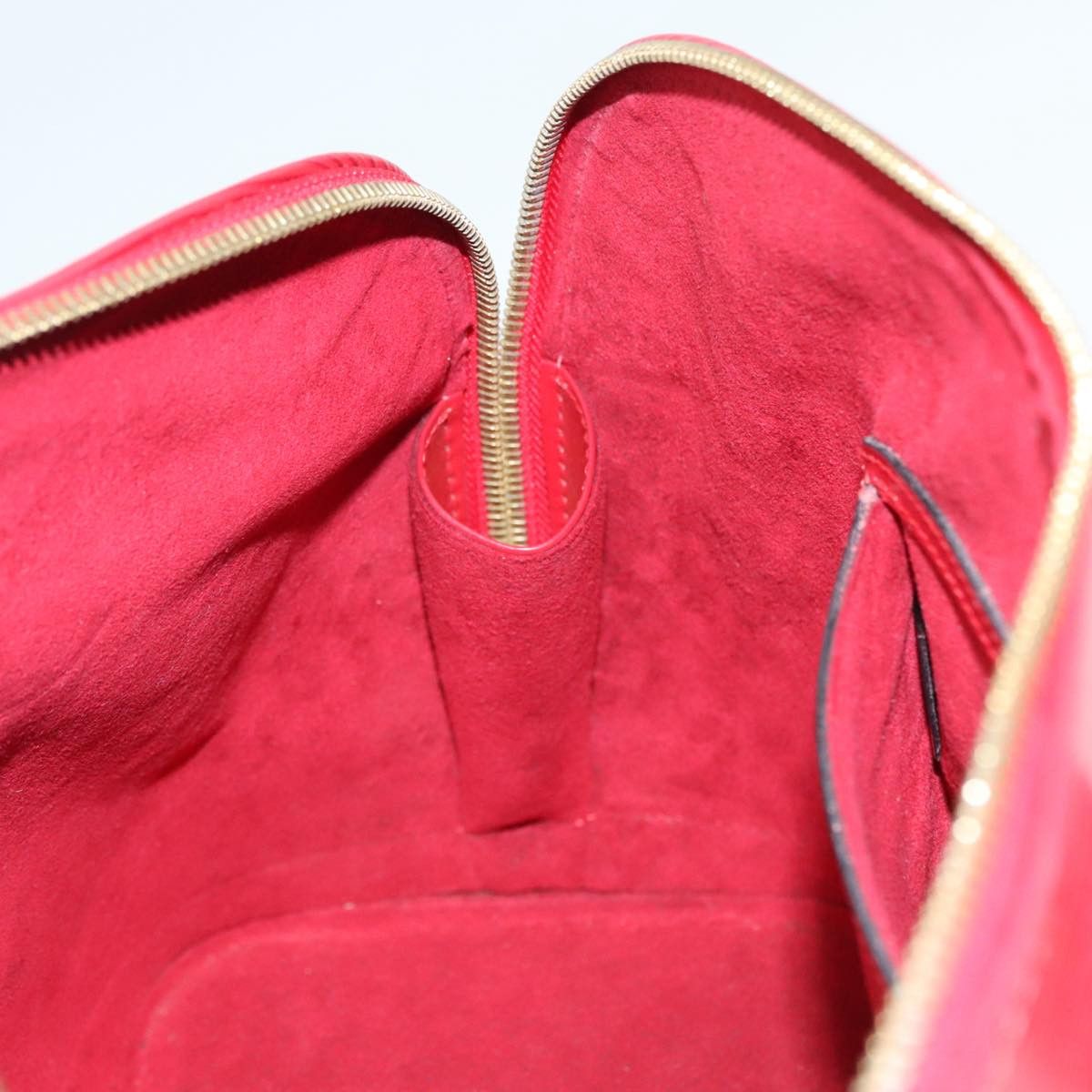Louis Vuitton Alma Red Leather Handbag (Pre-Owned) Size ONE SIZE - 20 Thumbnail