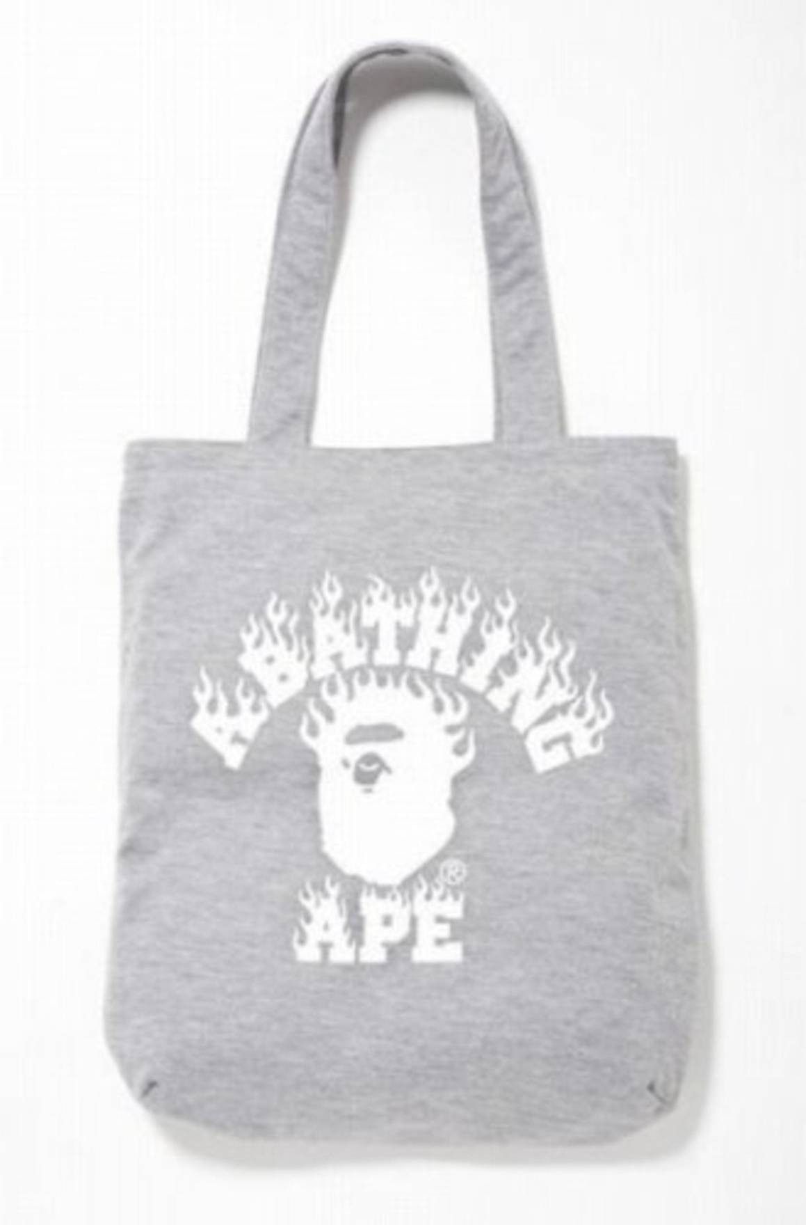 Bape 2009 BAPE Shoulder Bag Tote Reversible Baby Milo Size ONE SIZE - 3 Thumbnail