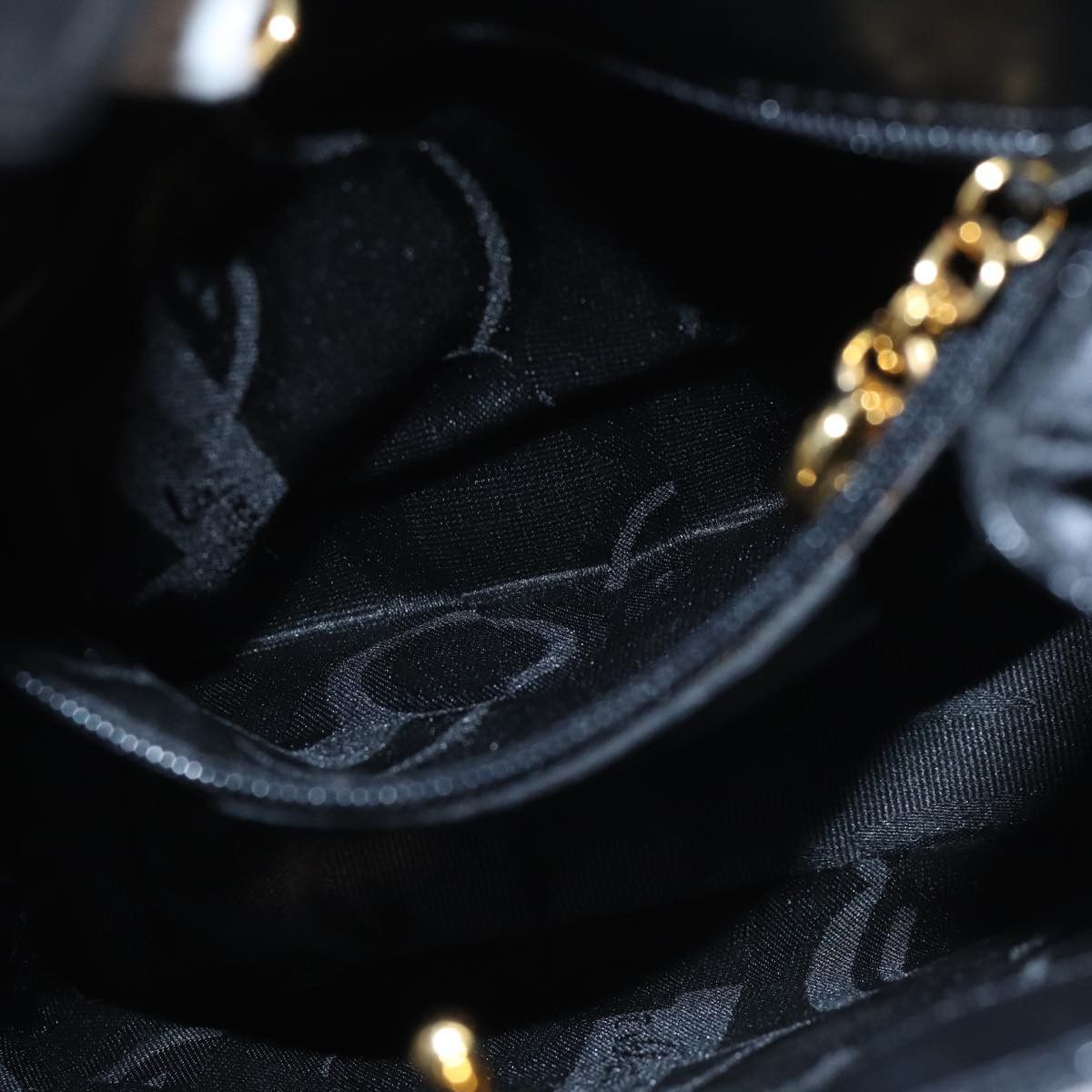 Salvatore Ferragamo Black Silk Handbag (Pre-Owned) Size ONE SIZE - 19 Thumbnail
