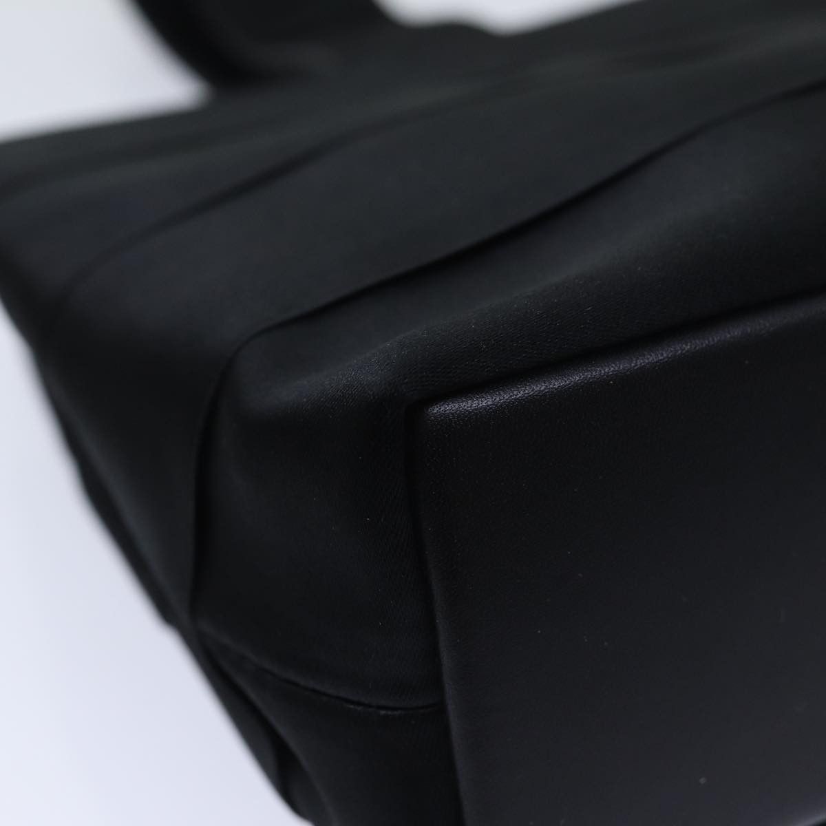 Salvatore Ferragamo Black Silk Handbag (Pre-Owned) Size ONE SIZE - 14 Thumbnail