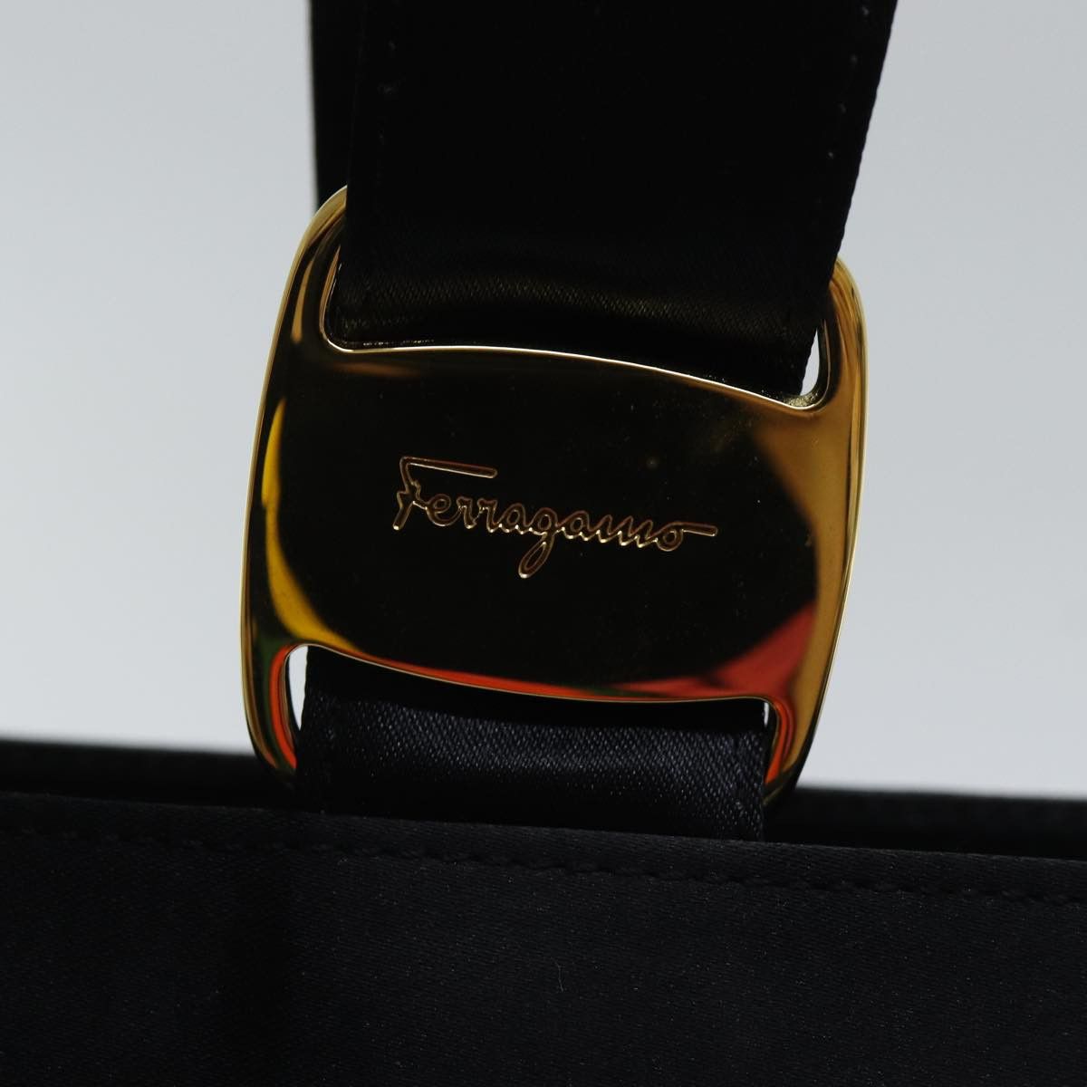 Salvatore Ferragamo Black Silk Handbag (Pre-Owned) Size ONE SIZE - 10 Thumbnail