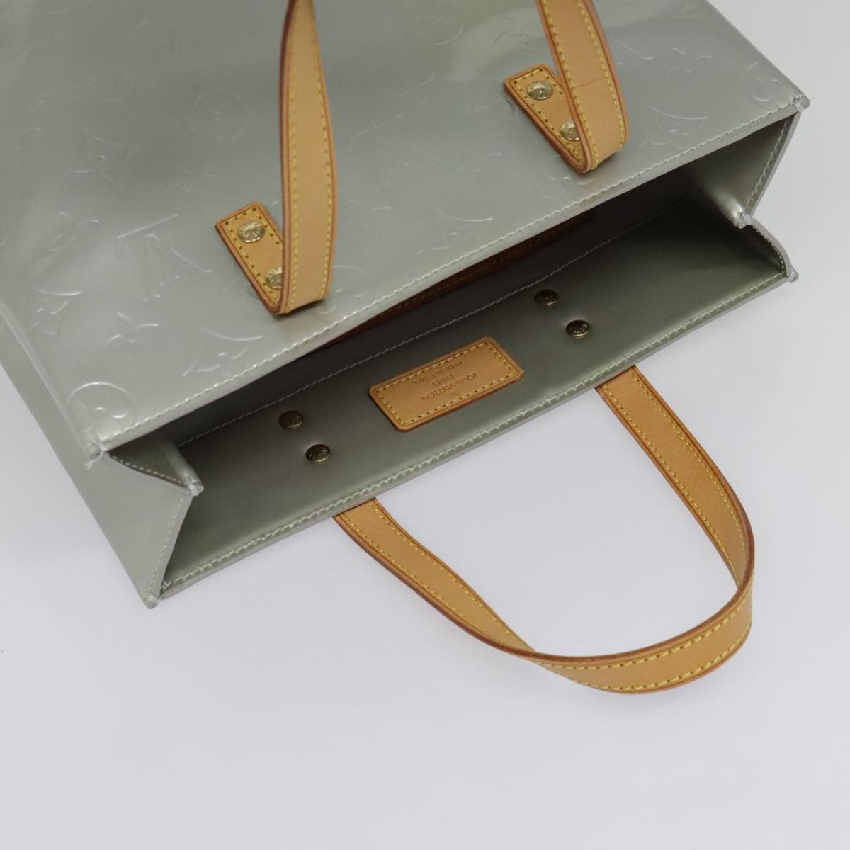 Louis Vuitton Reade Grey Patent Leather Tote Bag (Pre-Owned) Size ONE SIZE - 12 Thumbnail