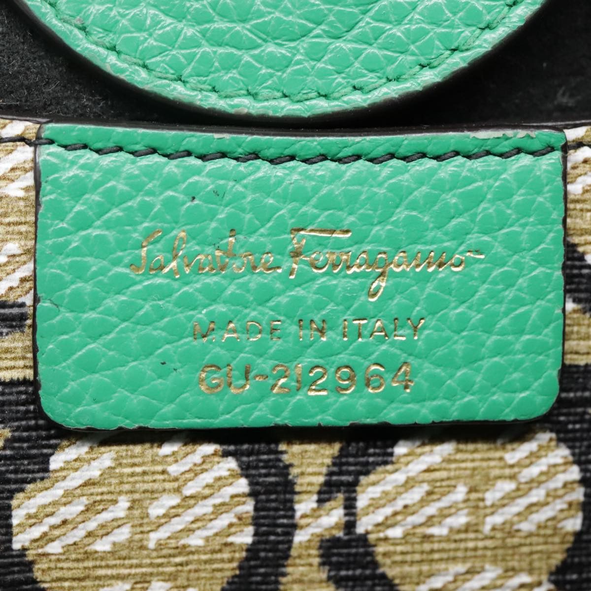 Salvatore Ferragamo Gancini Green Leather Handbag (Pre-Owned) Size ONE SIZE - 13 Thumbnail