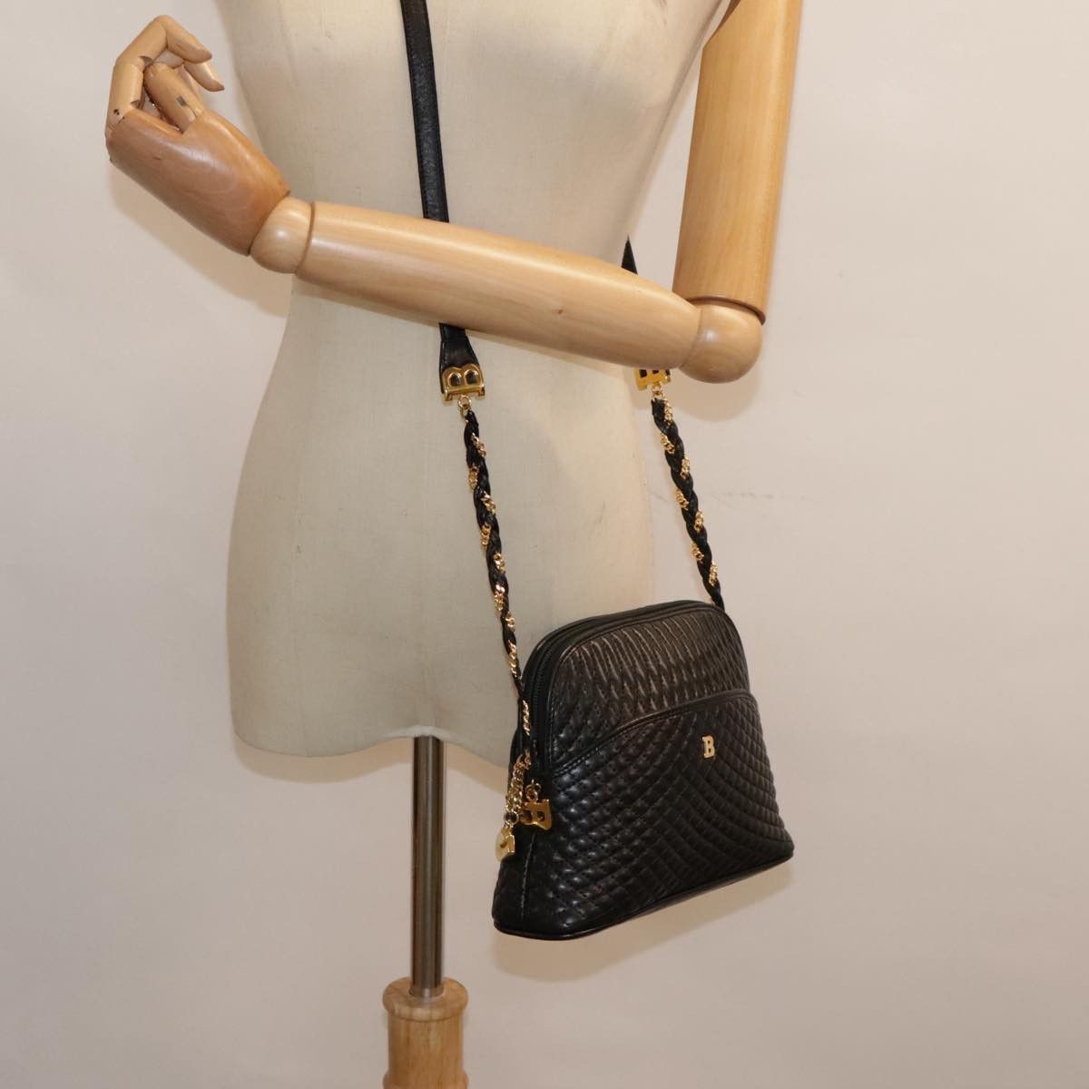 Bally Black Leather Shoulder Bag (Pre-Owned) Size ONE SIZE - 13 Thumbnail