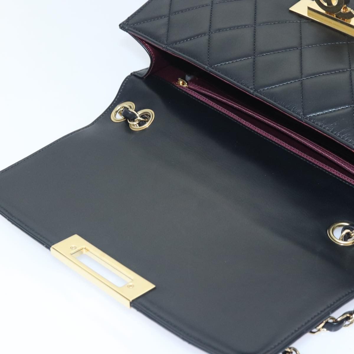 Chanel Matelassé Black Leather Shoulder Bag (Pre-Owned) Size ONE SIZE - 19 Thumbnail