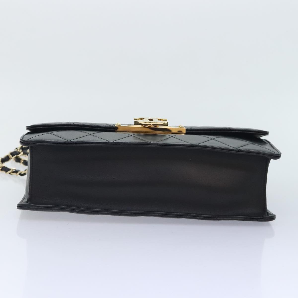 Chanel Matelassé Black Leather Shoulder Bag (Pre-Owned) Size ONE SIZE - 18 Thumbnail