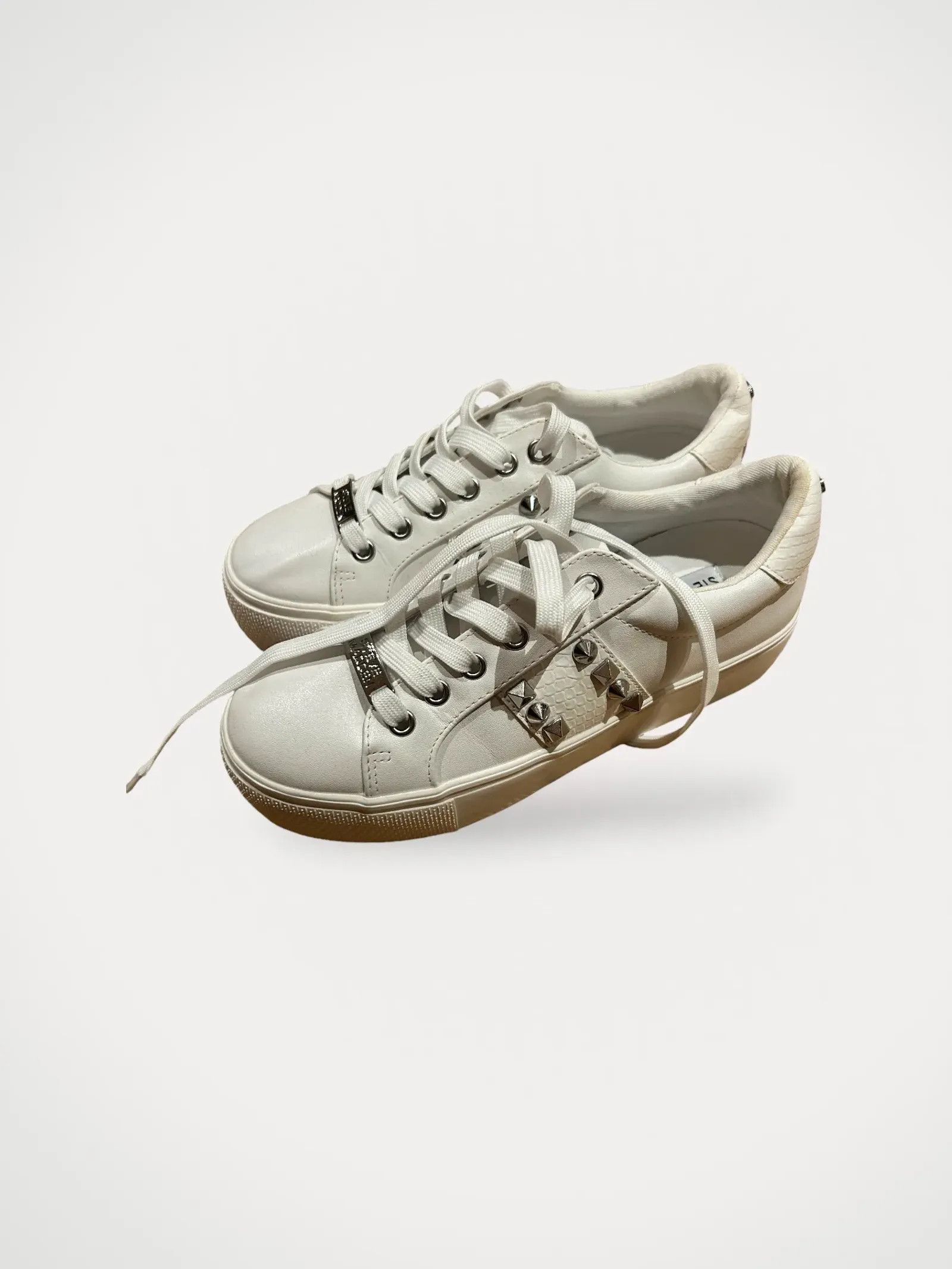 Steve Madden Steve Madden Escala Sneakers Size US 7 / IT 37 - 2 Thumbnail