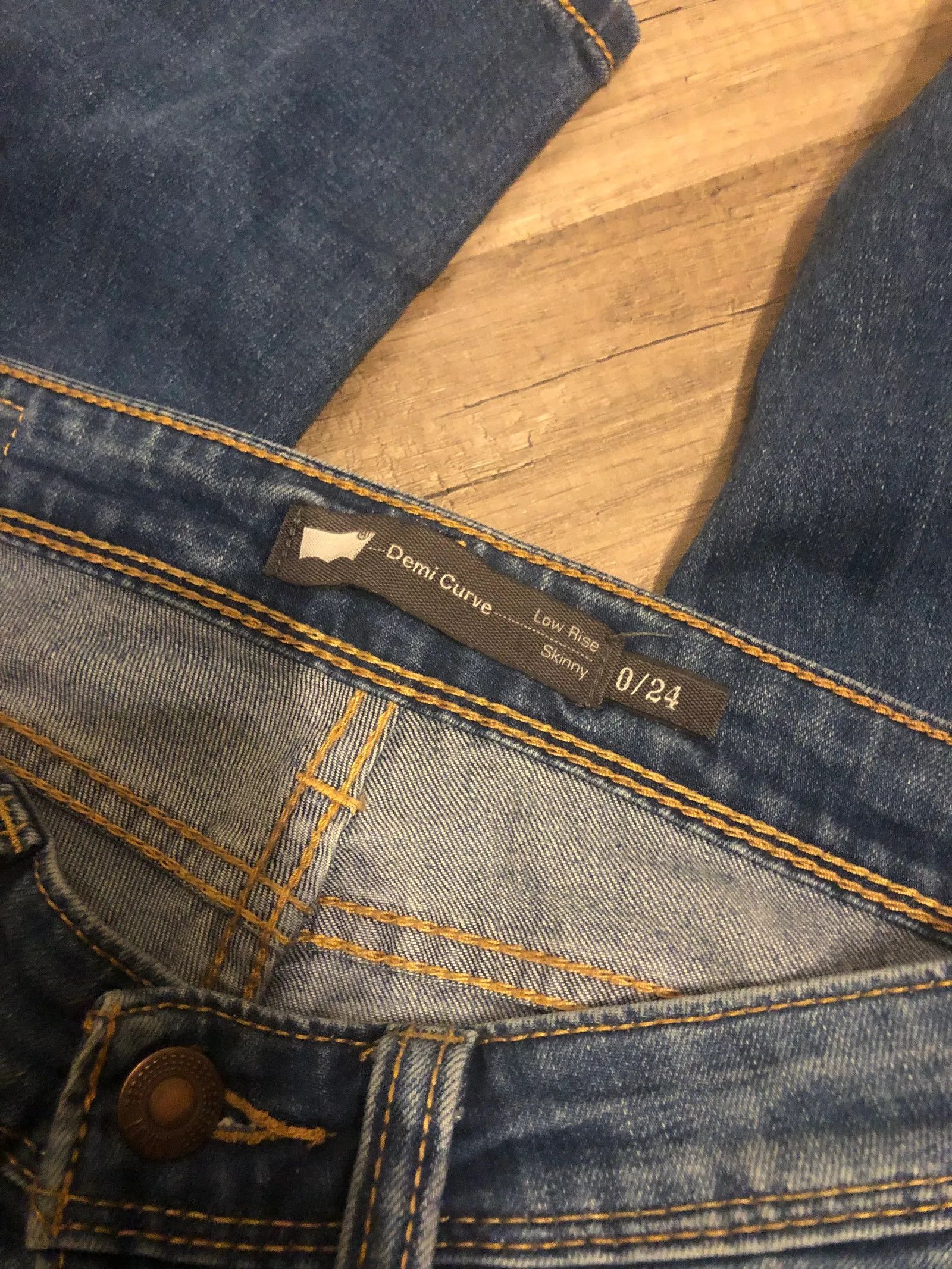 Levi's Levi's Demi curve Jeans Size 24" / US 00 / IT 34 - 4 Thumbnail