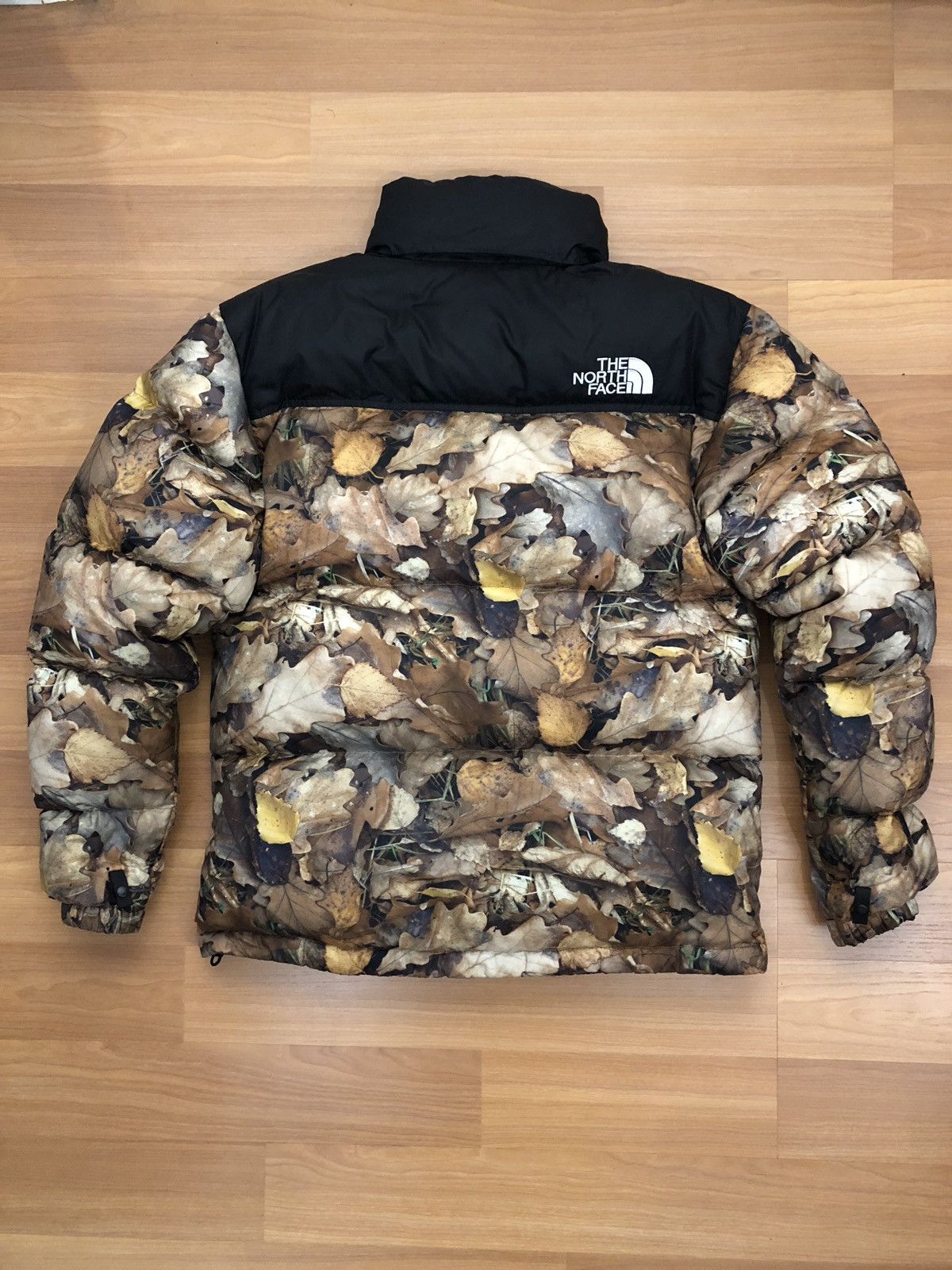 Supreme the north face leaves deals