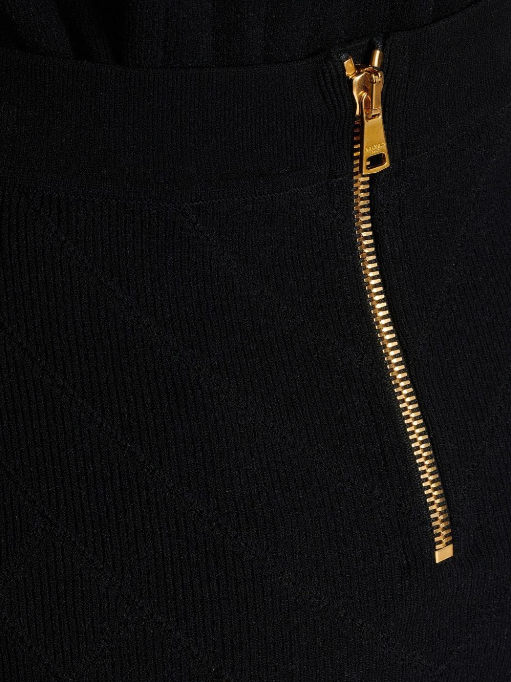 Balmain BUTTONED KNITTED MINI SKIRT Size 27" / US 4 / IT 40 - 5 Thumbnail