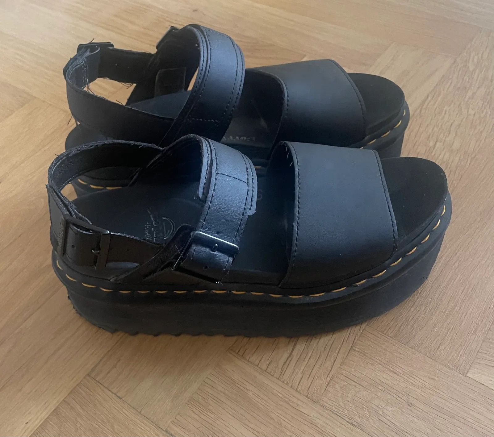 Dr. Martens Dr. Martens Sandals Size US 9 / IT 39 - 2 Thumbnail