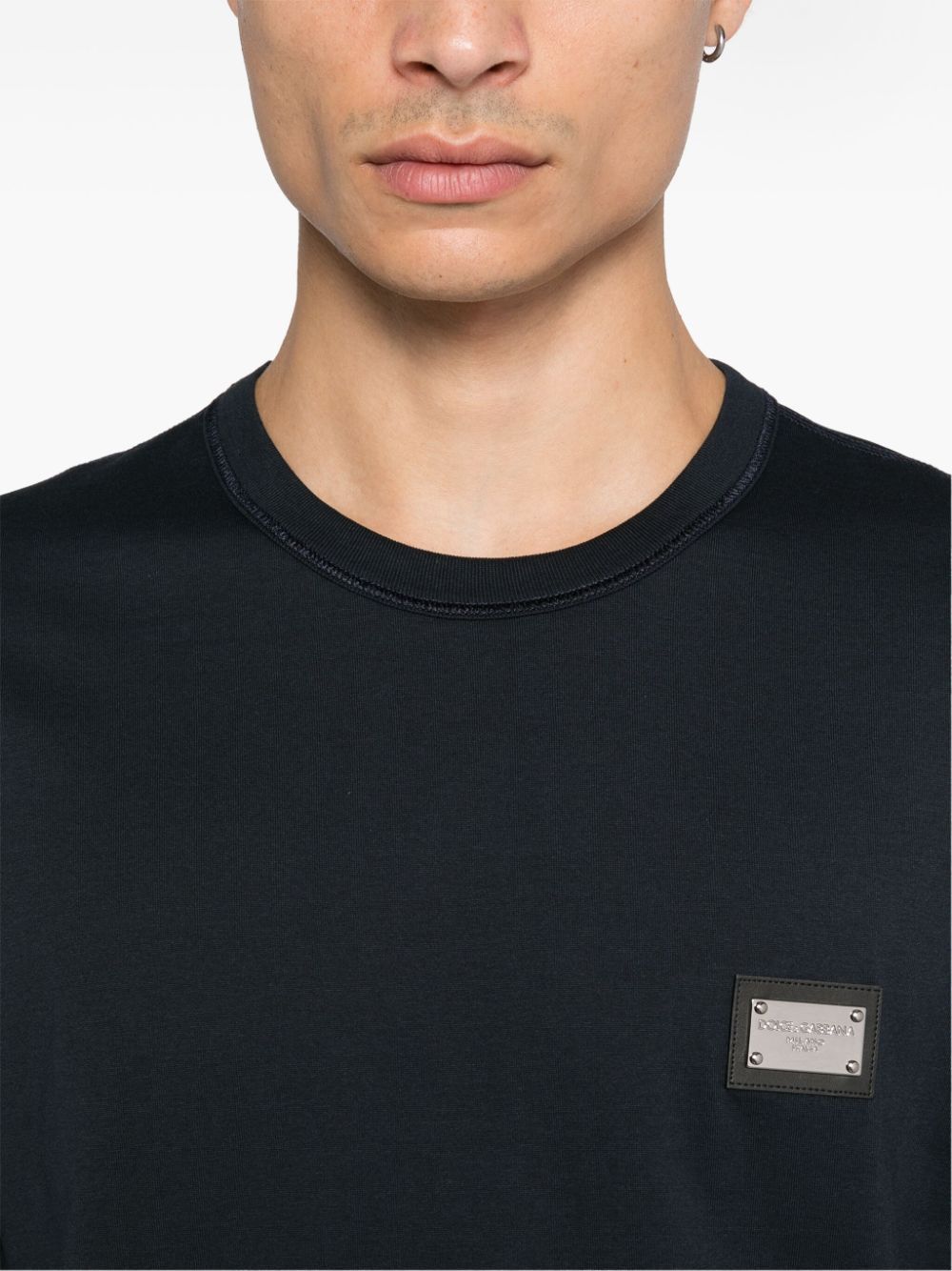 Dolce & Gabbana LONG SLEEVES T-SHIRT WITH DG LOGO PLAQUE Size US S / EU 44-46 / 1 - 2 Thumbnail