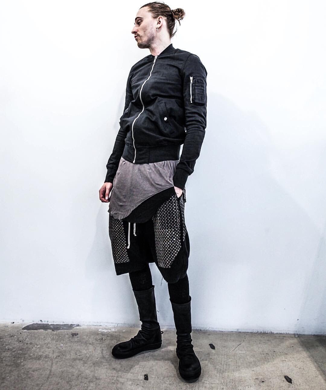 Rick Owens Rare FW15 SPHINX Sequin Pod Shorts | Grailed Rick Owens Rare FW15 SPHINX Sequin Pod Shorts | Grailed