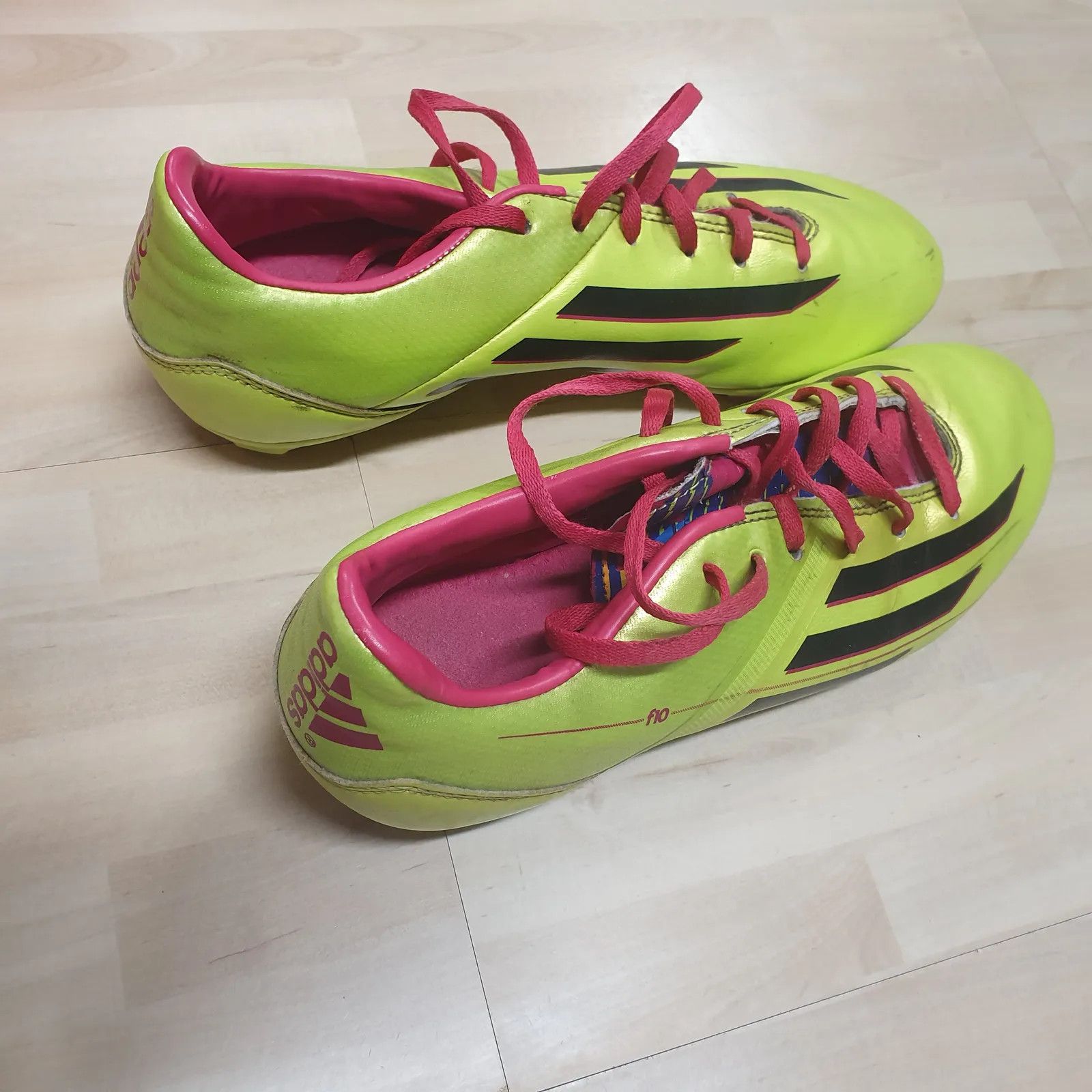 Adidas Adidas Shoes Size US 10 / IT 40 - 2 Thumbnail