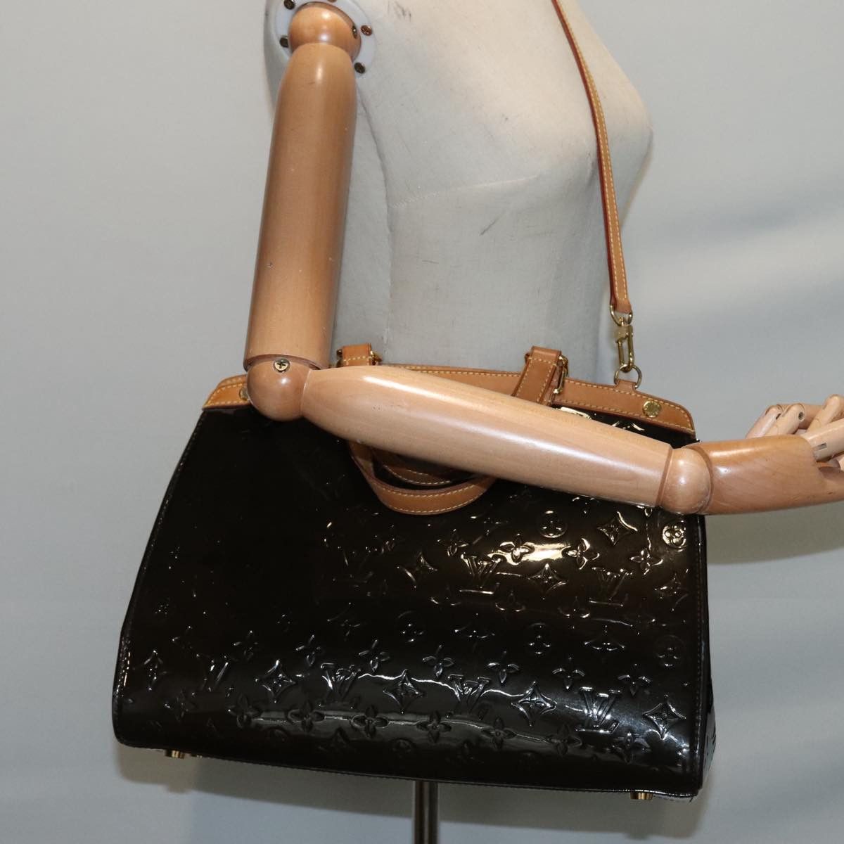 Louis Vuitton Blair Burgundy Patent Leather Handbag (Pre-Owned) Size ONE SIZE - 11 Thumbnail