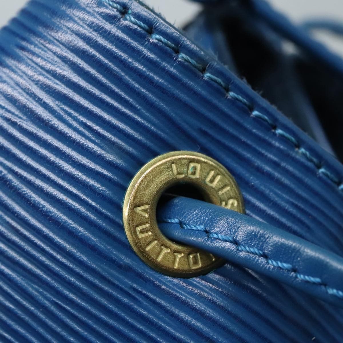 Louis Vuitton Noé Blue Leather Shoulder Bag (Pre-Owned) Size ONE SIZE - 18 Thumbnail