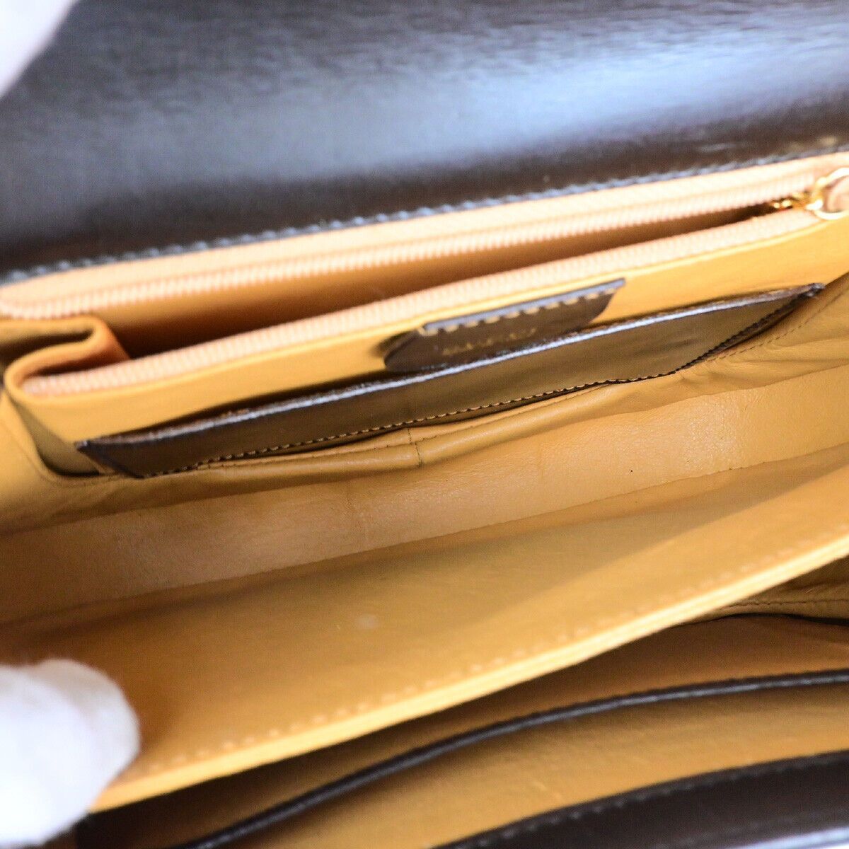 Gucci Brown Leather Handbag (Pre-Owned) Size ONE SIZE - 9 Thumbnail
