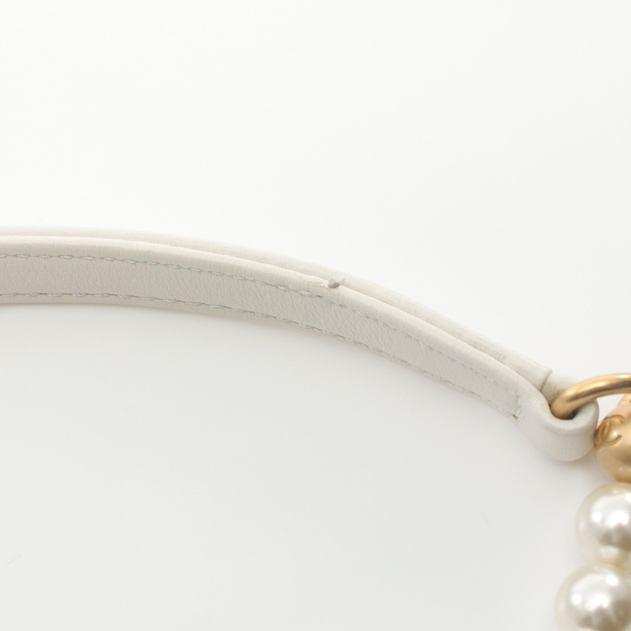 Chanel Chanel Matelasse Chain Shoulder Bag Leather White Gold Hardware Fake Pearl Size ONE SIZE - 7 Thumbnail
