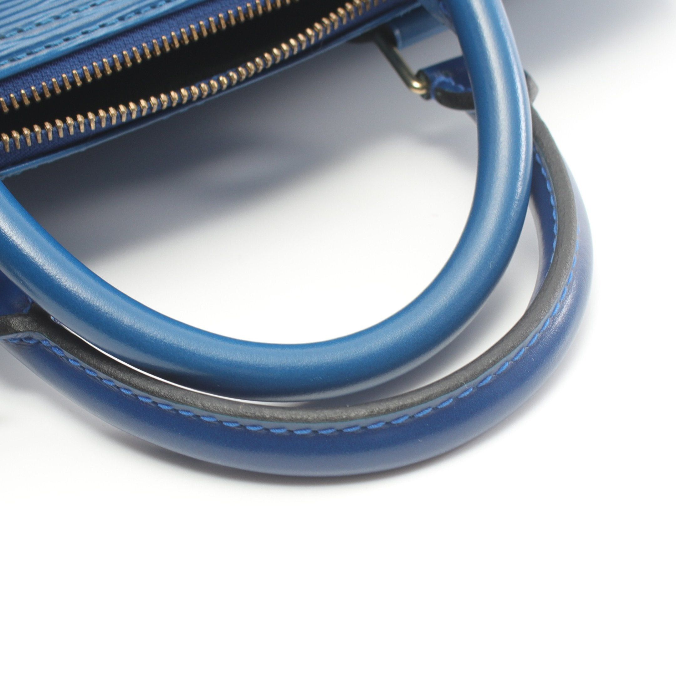 Louis Vuitton Louis Vuitton Speedy 30 Epi Toledo Blue Handbag Leather Size ONE SIZE - 7 Thumbnail