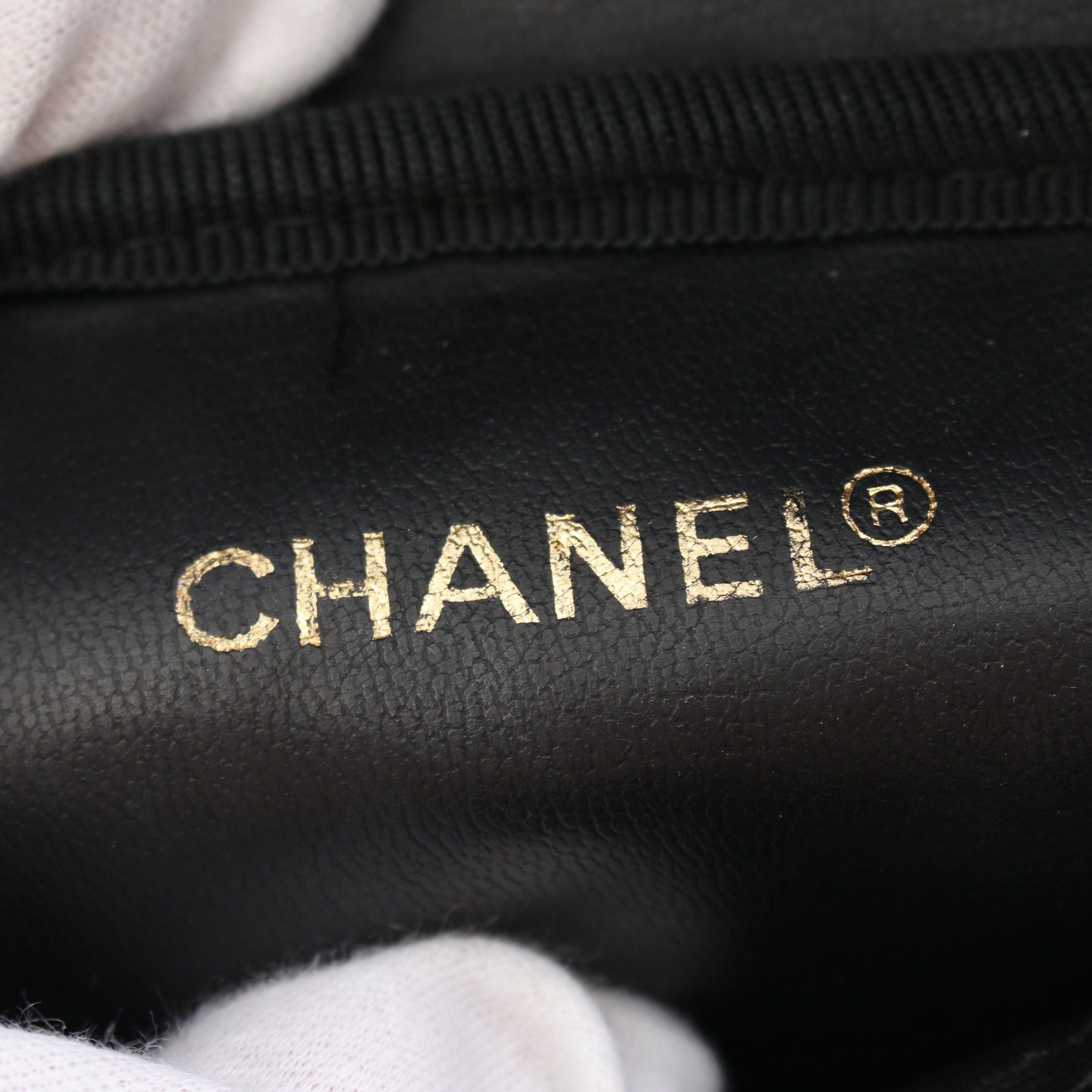 Chanel Chanel Coco Mark Handbag Vanity Bag Caviar Skin Black Gold Hardware Size ONE SIZE - 4 Thumbnail