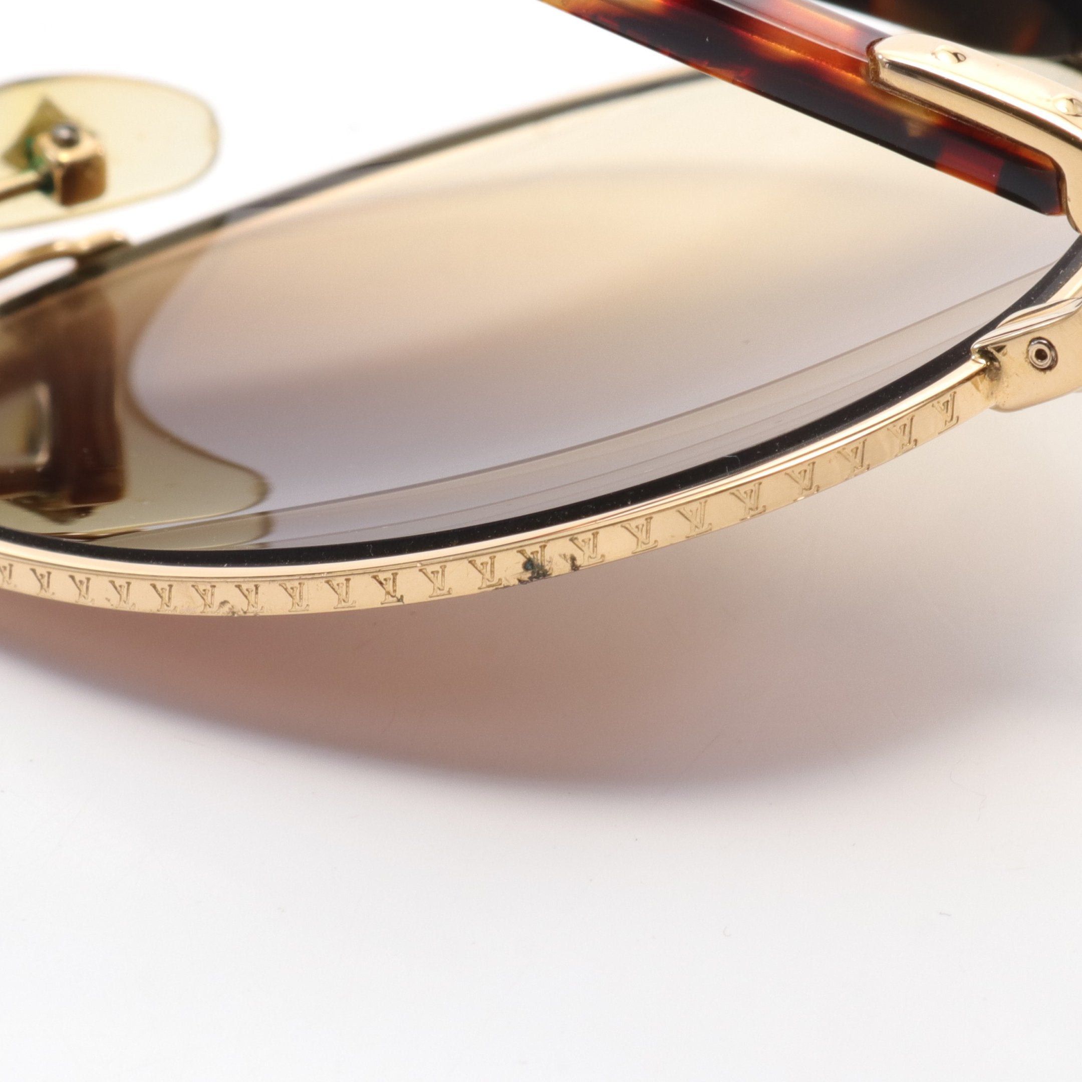 Louis Vuitton Louis Vuitton Conspiracion Pilot Sunglasses Gp Gold Brown Size ONE SIZE - 9 Thumbnail