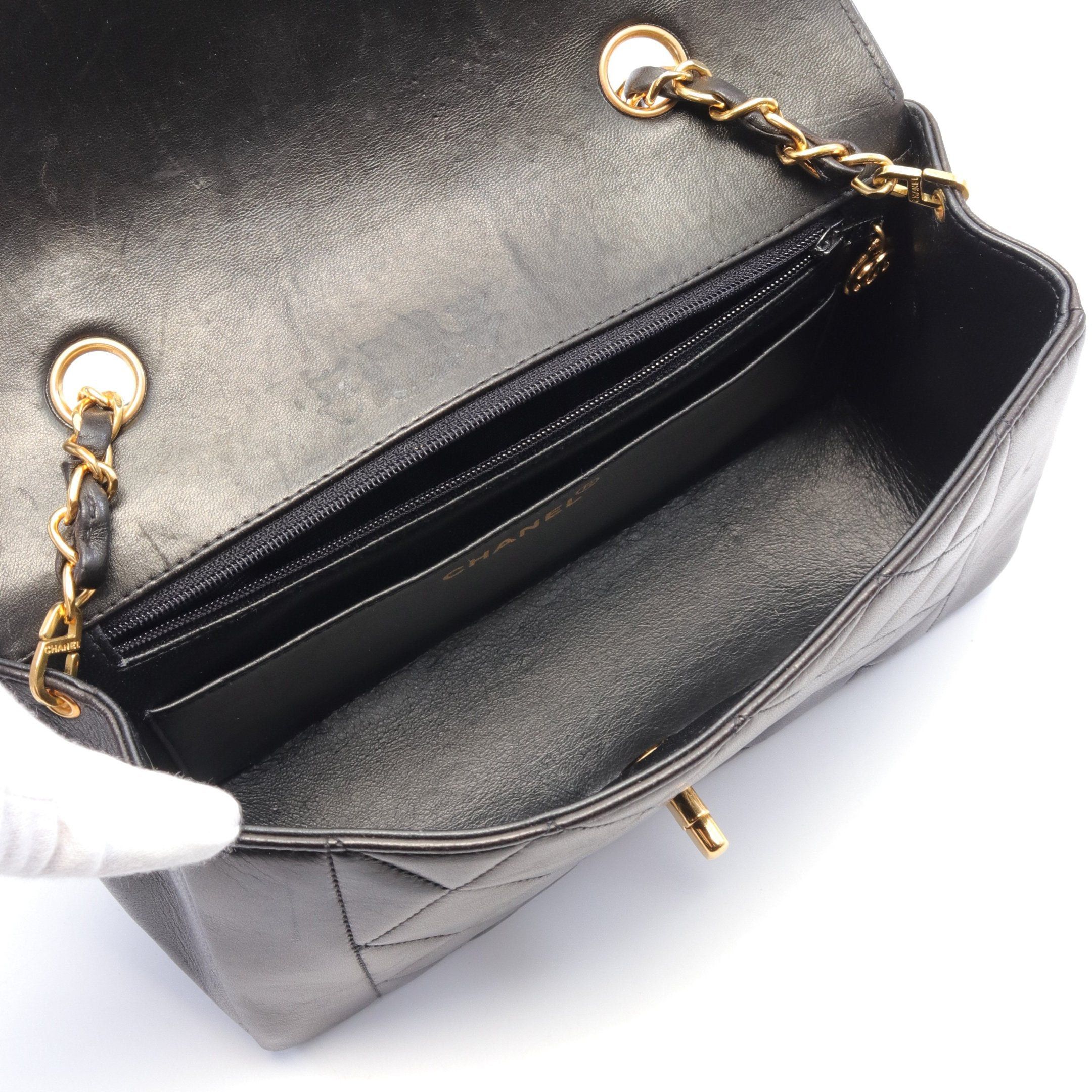 Chanel Chanel Matelasse Diana Flap Chain Shoulder Bag Leather Black Gold Hardware Size ONE SIZE - 3 Thumbnail