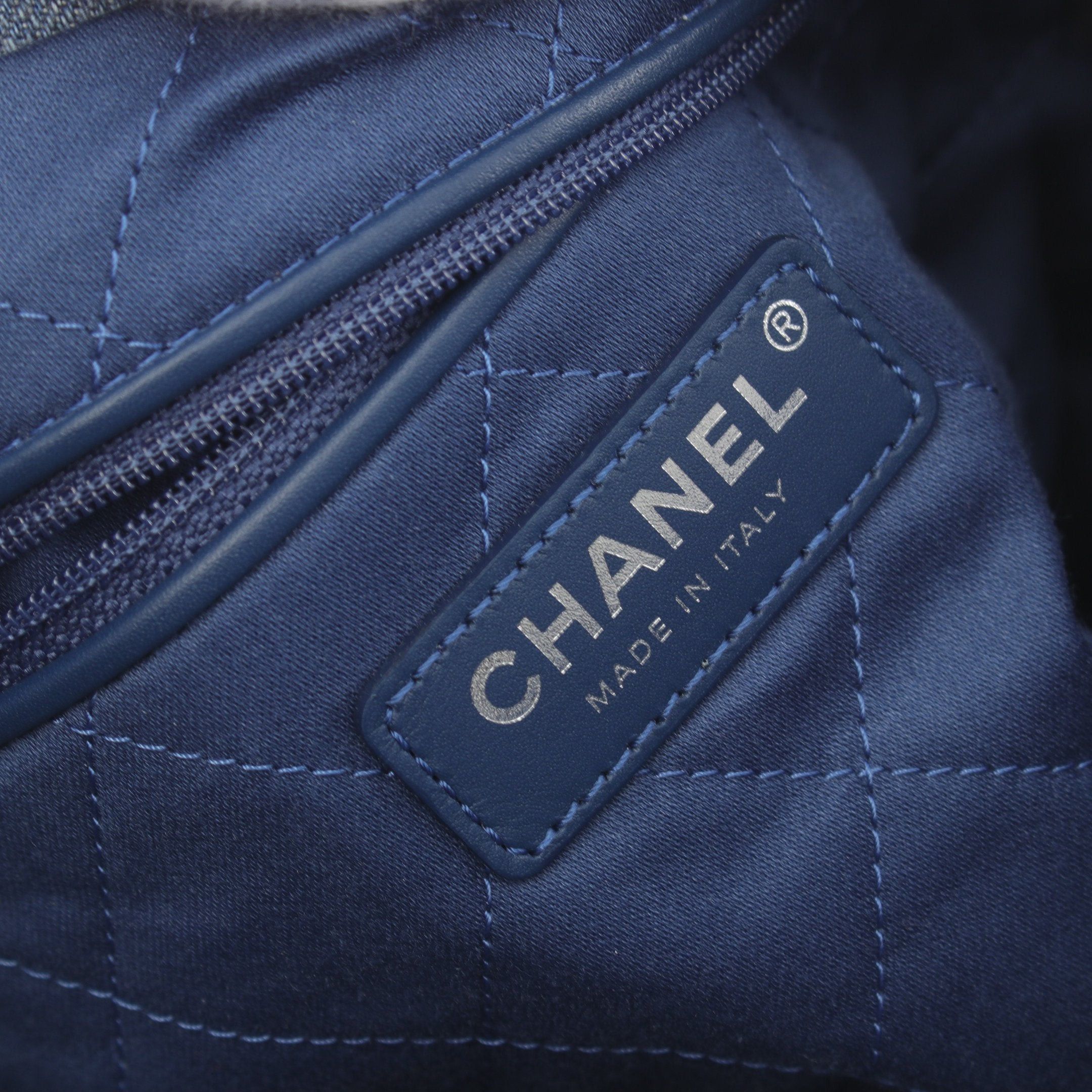Chanel Chanel Chanel 22 Small Chain Shoulder Bag Denim Indigo Blue Silver Hardware Wash Processing Size ONE SIZE - 4 Thumbnail