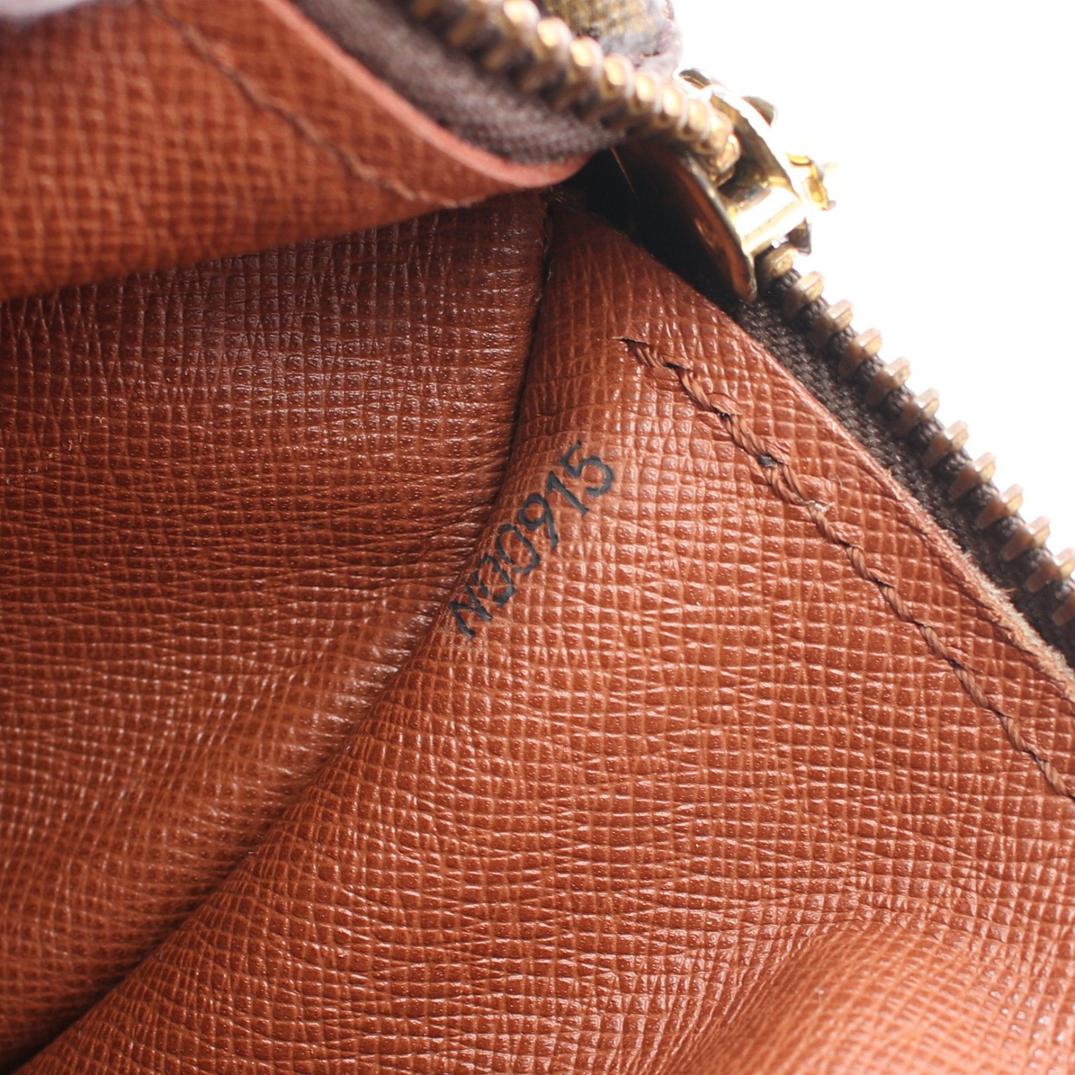 Louis Vuitton Louis Vuitton Papillon 30 Monogram Handbag Leather Brown Size ONE SIZE - 5 Thumbnail
