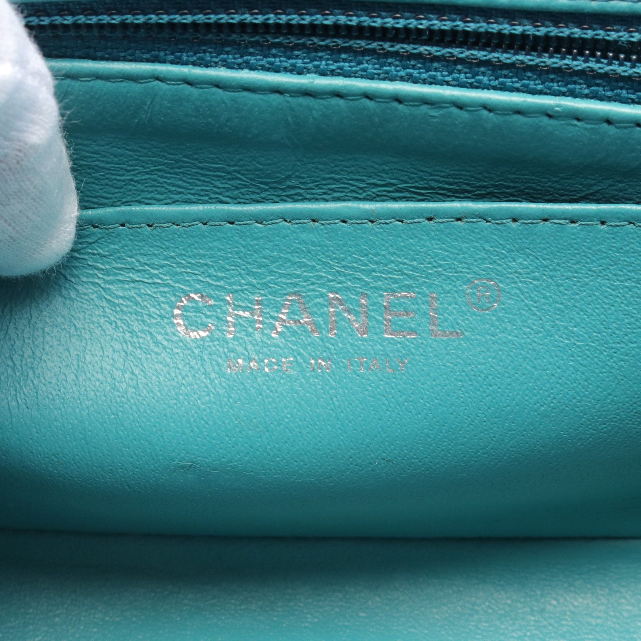 Chanel Chanel Mini Matelasse 20 Chain Shoulder Bag Lambskin Navy Blue Green Khaki Antique Silver Hardware Size ONE SIZE - 4 Thumbnail