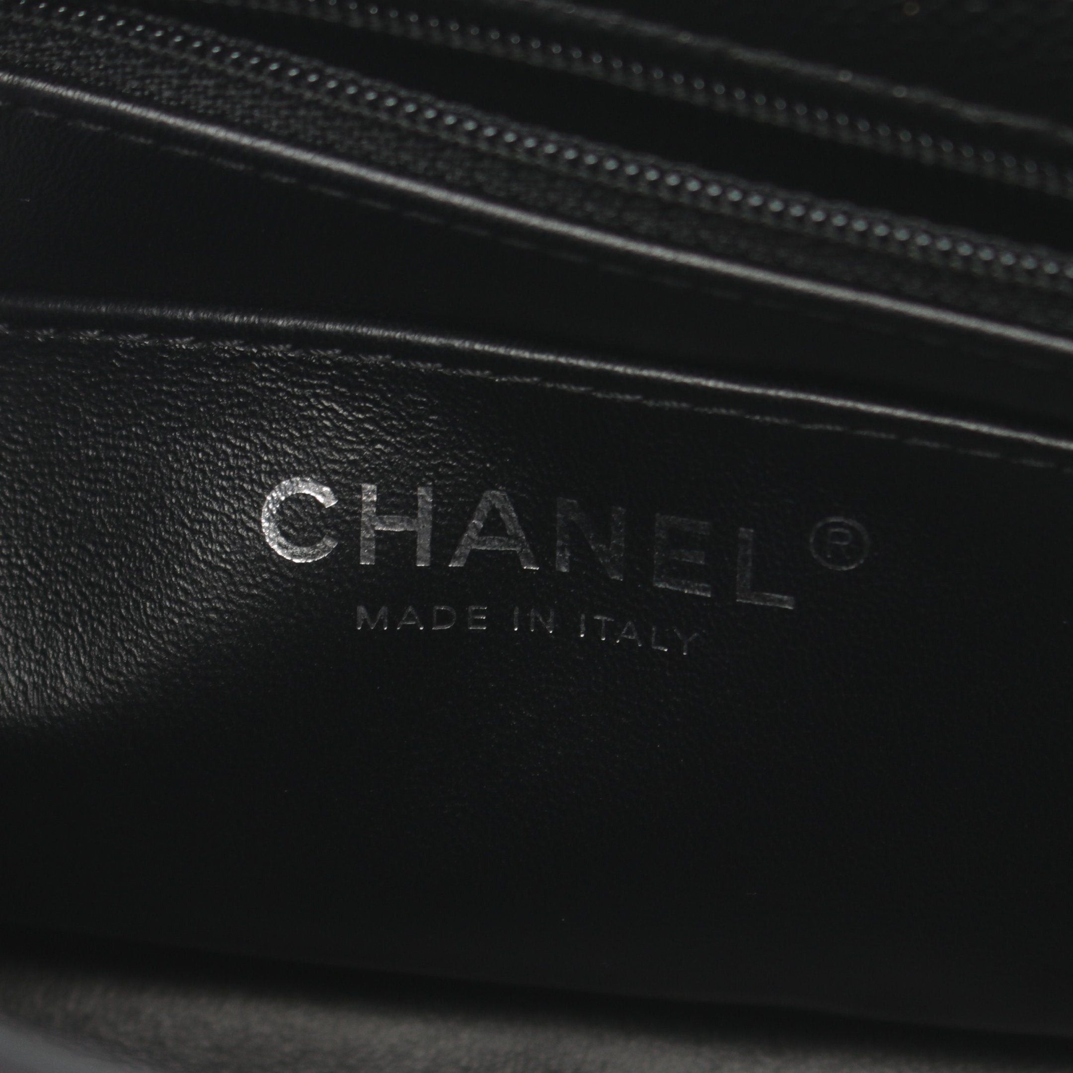 Chanel Chanel Mini Matelasse Chain Shoulder Bag Caviar Skin Black Silver Hardware Size ONE SIZE - 4 Thumbnail