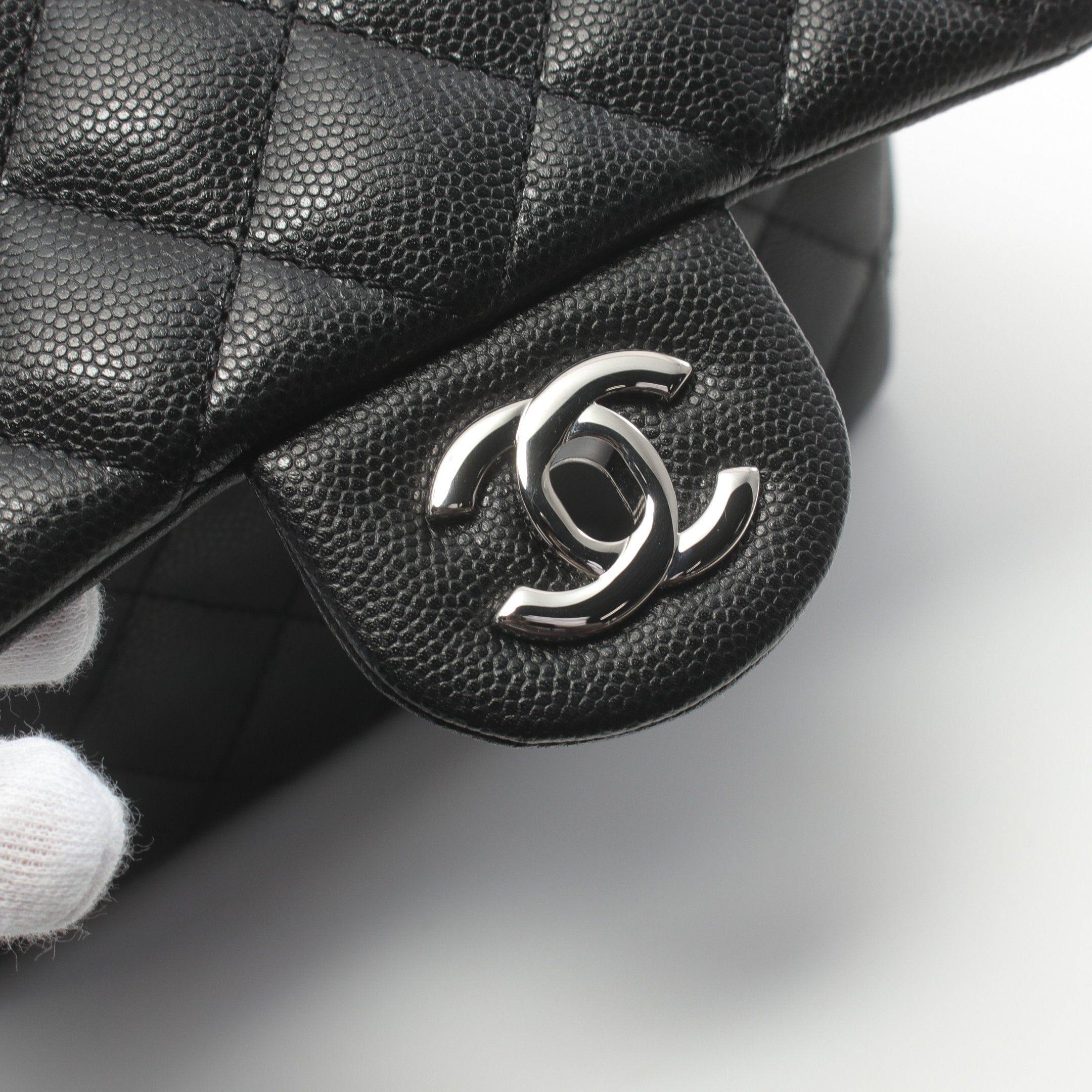 Chanel Chanel Mini Matelasse Chain Shoulder Bag Caviar Skin Black Silver Hardware Size ONE SIZE - 7 Thumbnail