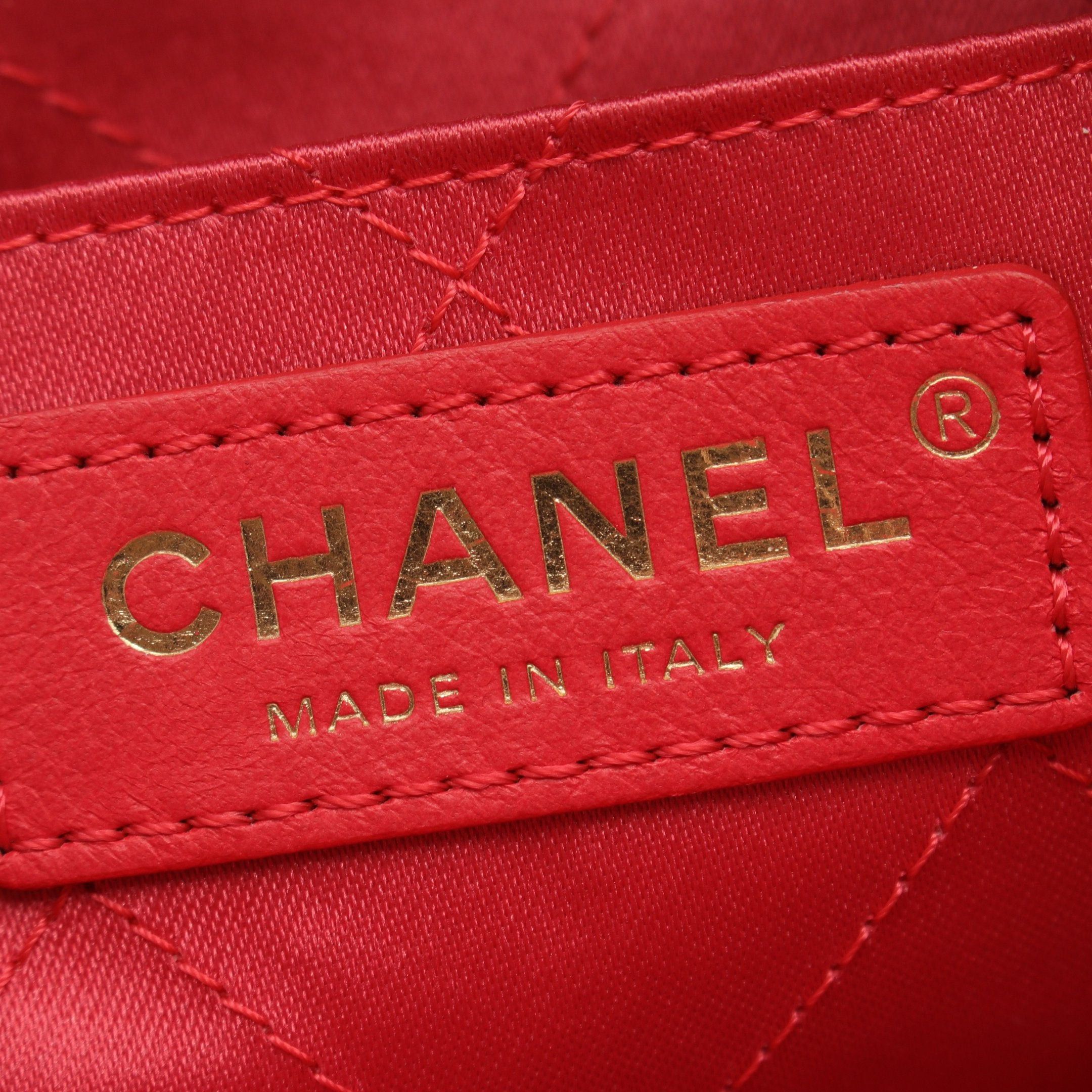 Chanel Chanel Matelasse Chain Shoulder Bag Lambskin Pink Gold Hardware Size ONE SIZE - 4 Thumbnail
