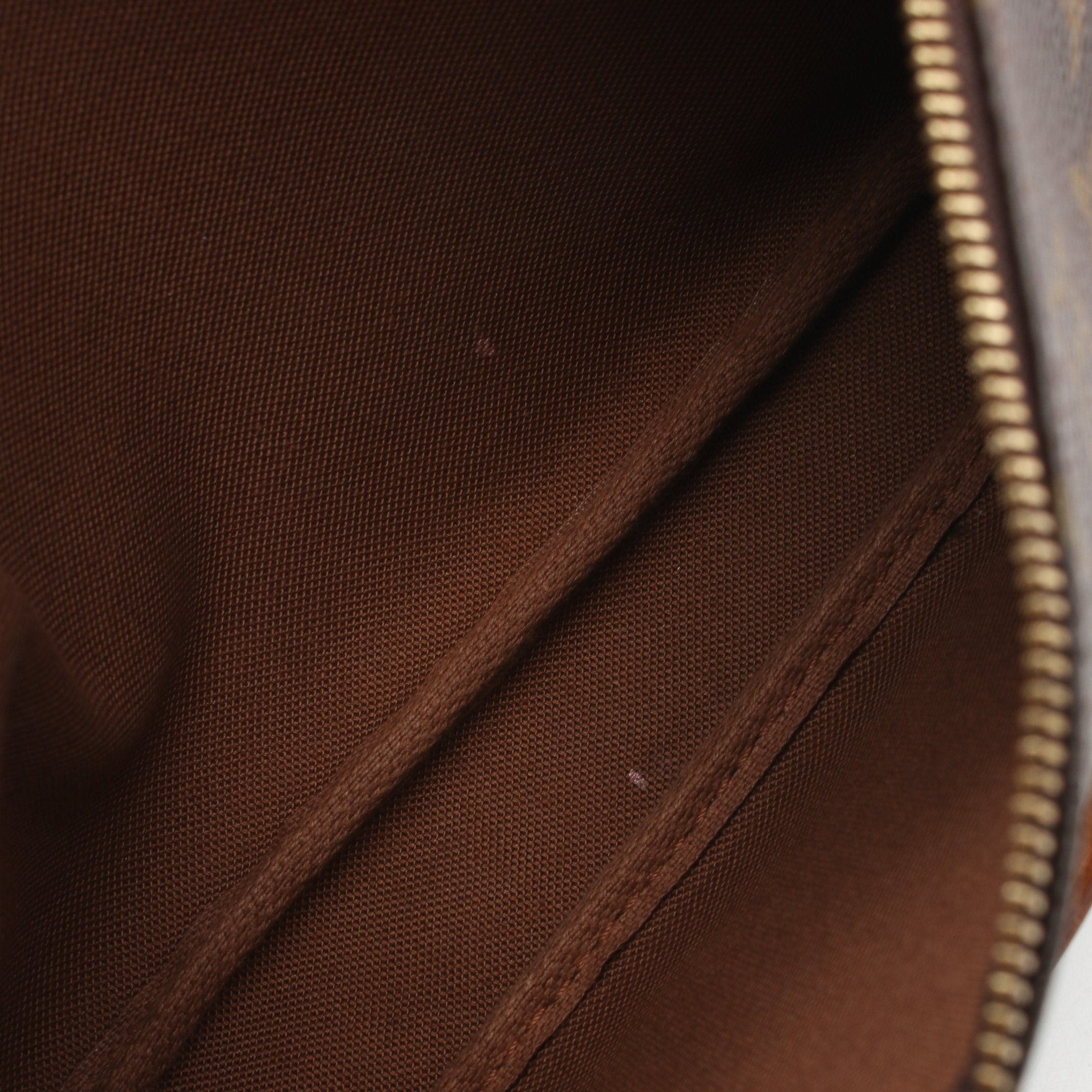 Louis Vuitton Louis Vuitton Pochette Accessoires Monogram Handbag Leather Brown Size ONE SIZE - 8 Thumbnail