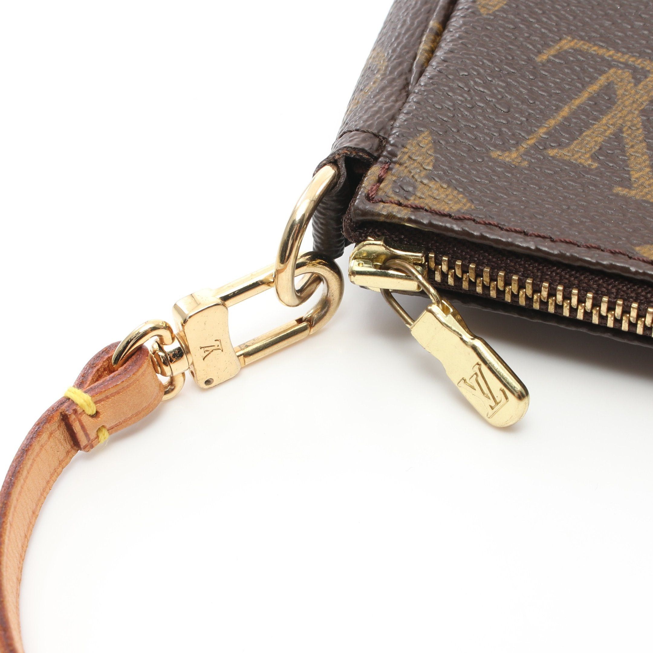 Louis Vuitton Louis Vuitton Pochette Accessoires Monogram Handbag Leather Brown Size ONE SIZE - 7 Thumbnail