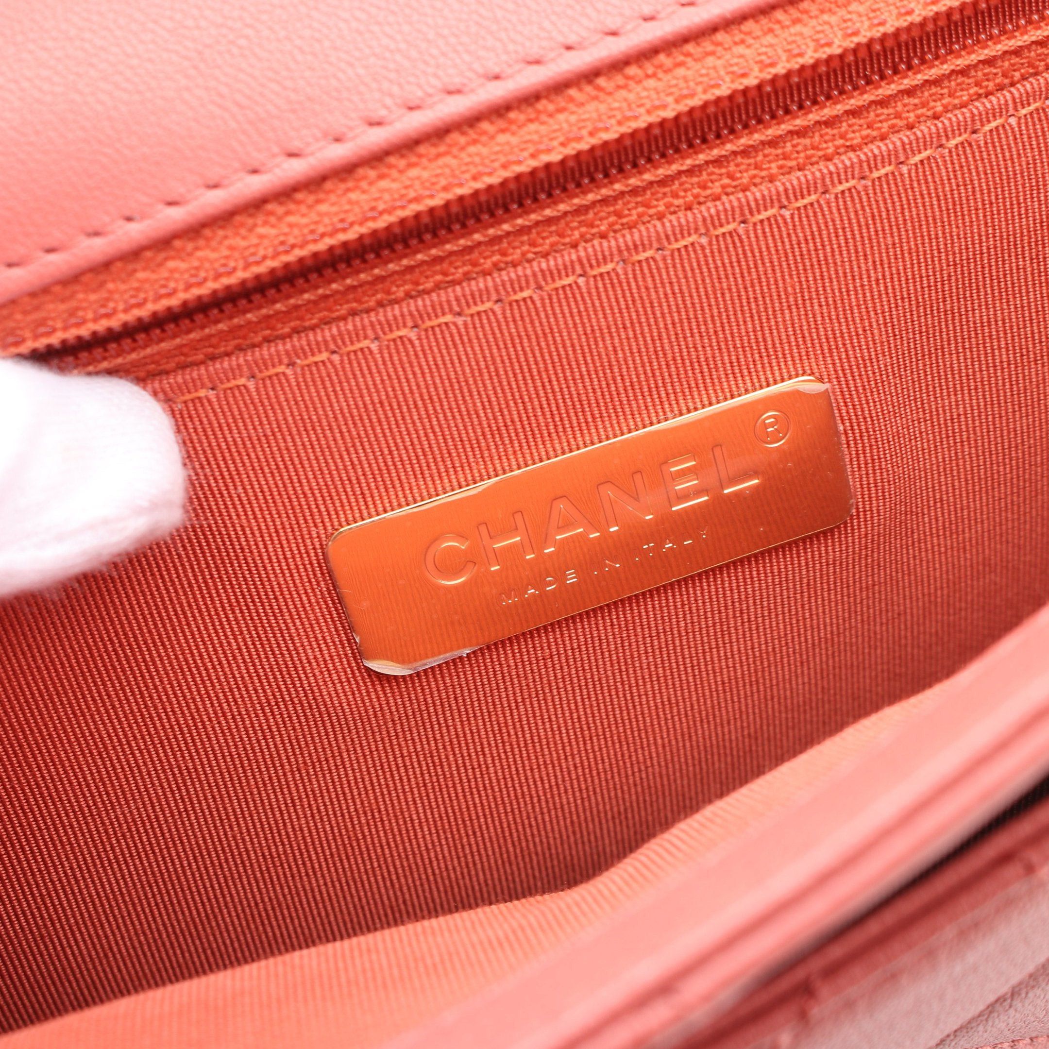 Chanel Chanel Chanel19 Matelasse Chain Shoulder Bag Lambskin Coral Pink Gold Hardware Size ONE SIZE - 4 Thumbnail