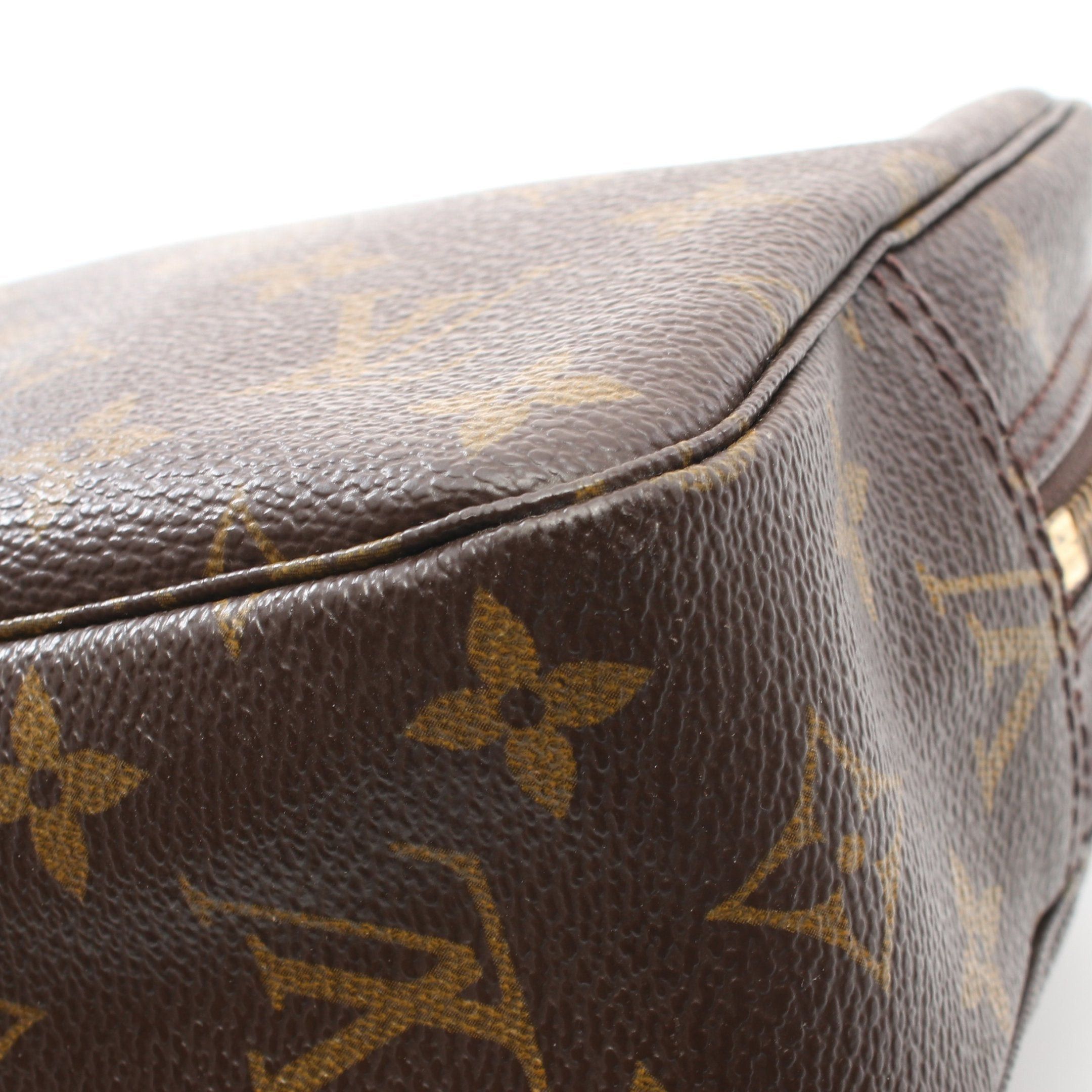 Louis Vuitton Louis Vuitton Truth Toilette 23 Monogram Cosmetic Pouch Brown Size ONE SIZE - 6 Thumbnail