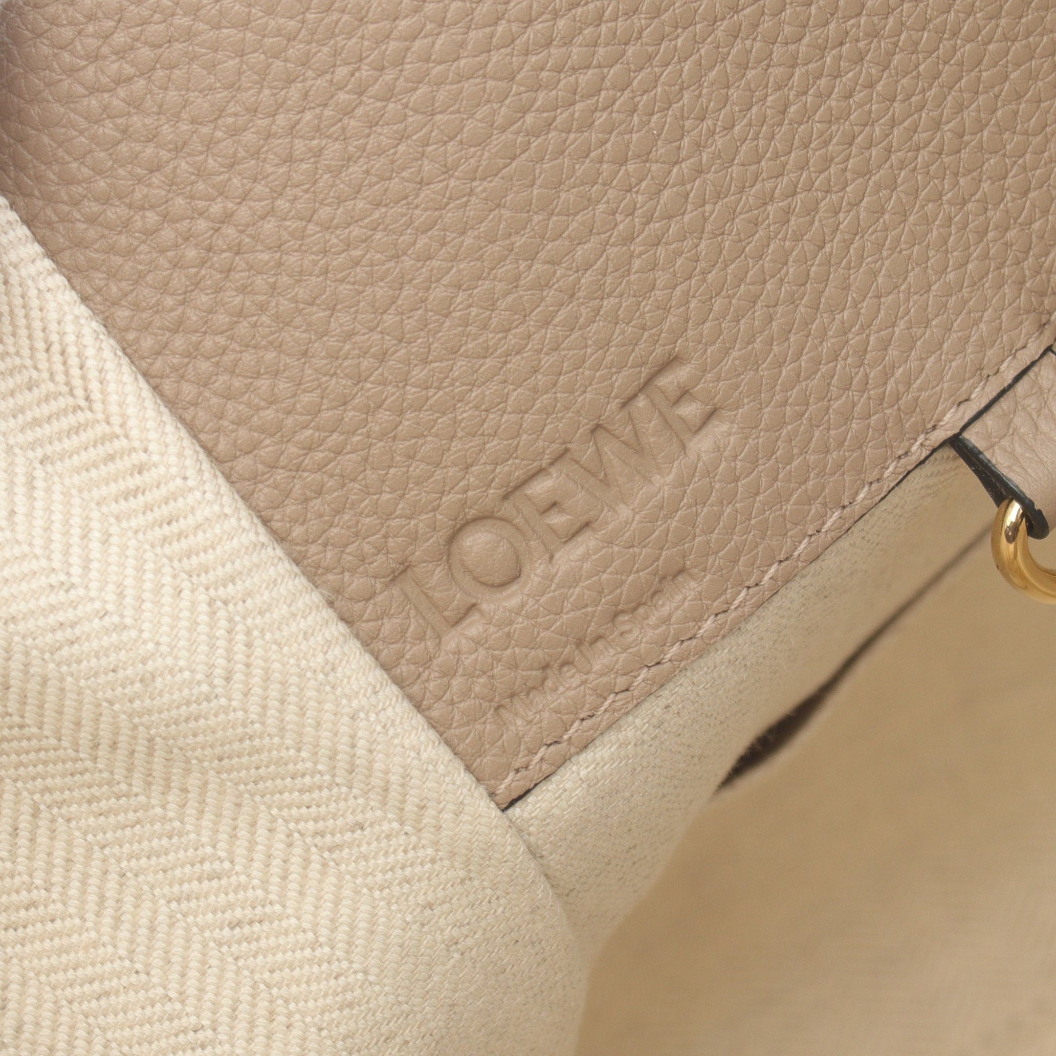 Loewe Loewe Hammock Small Handbag Leather Gray Beige Size ONE SIZE - 4 Thumbnail