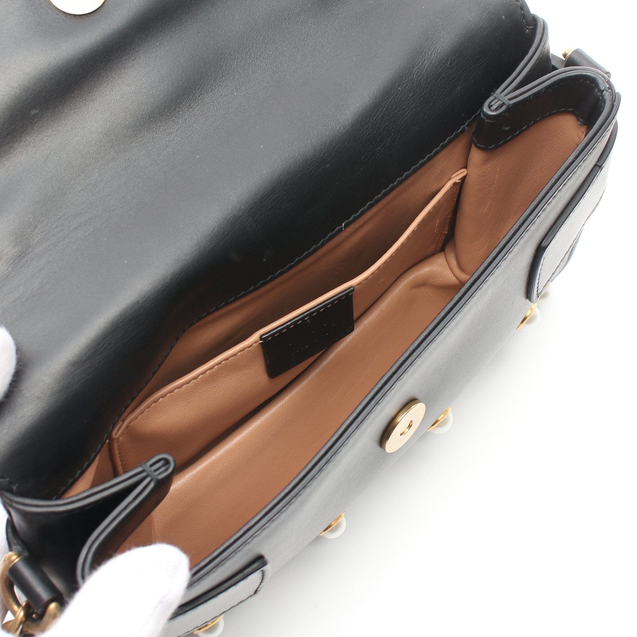 Gucci Gucci Broadway Chain Shoulder Bag Leather Black Bee Fake Pearl Size ONE SIZE - 3 Thumbnail